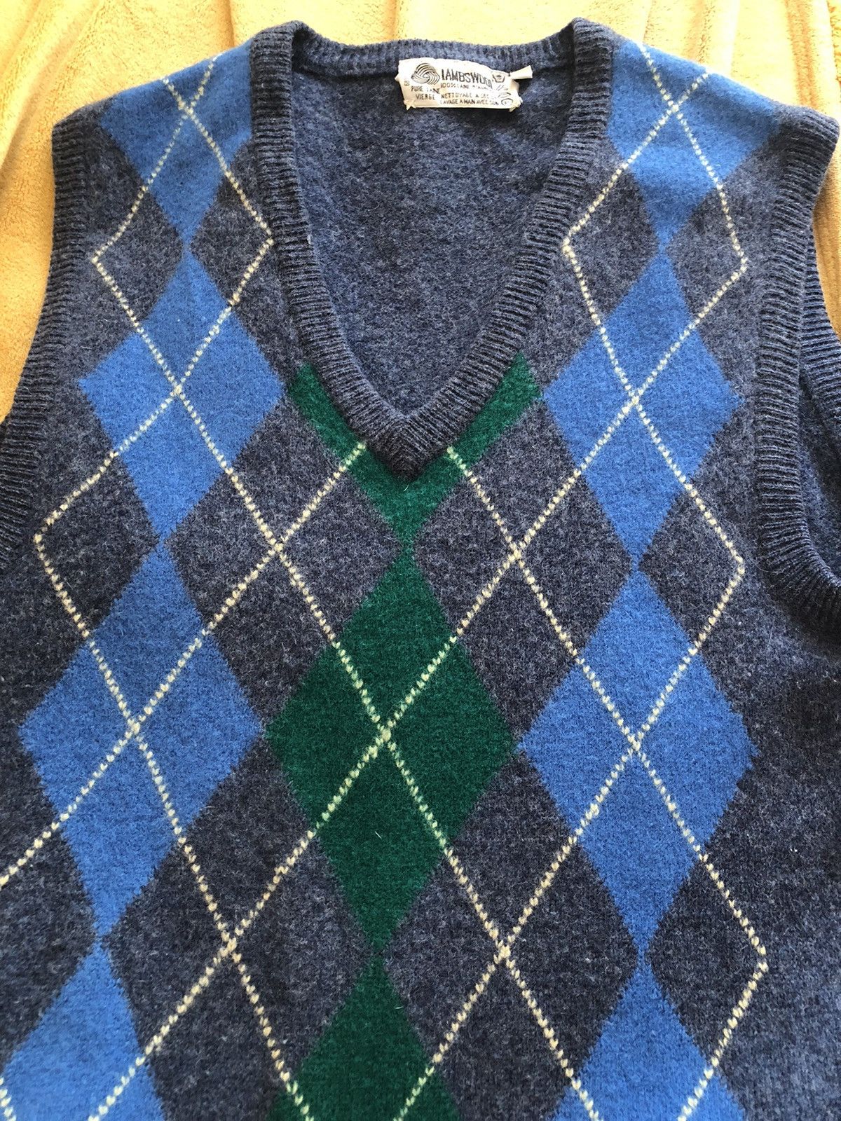 Vintage VINTAGE LAMBSWOOL RARE PURE WOOL SWEATER VEST Size US S / EU 44-46 / 1 - 2 Thumbnail