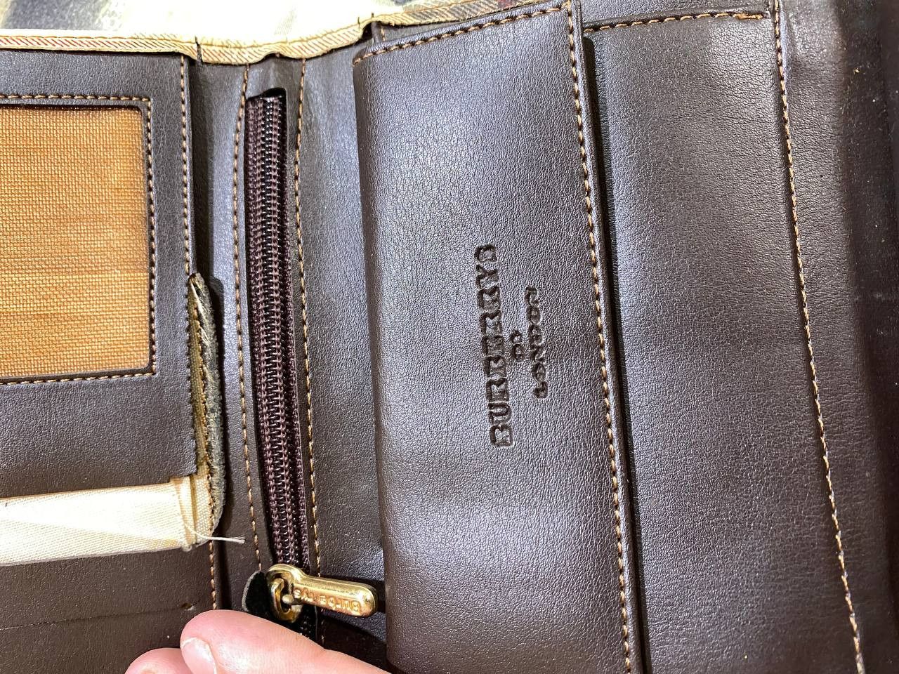 Burberry Vintage Burberry Nova Check Leather Wallet Size ONE SIZE - 2 Thumbnail