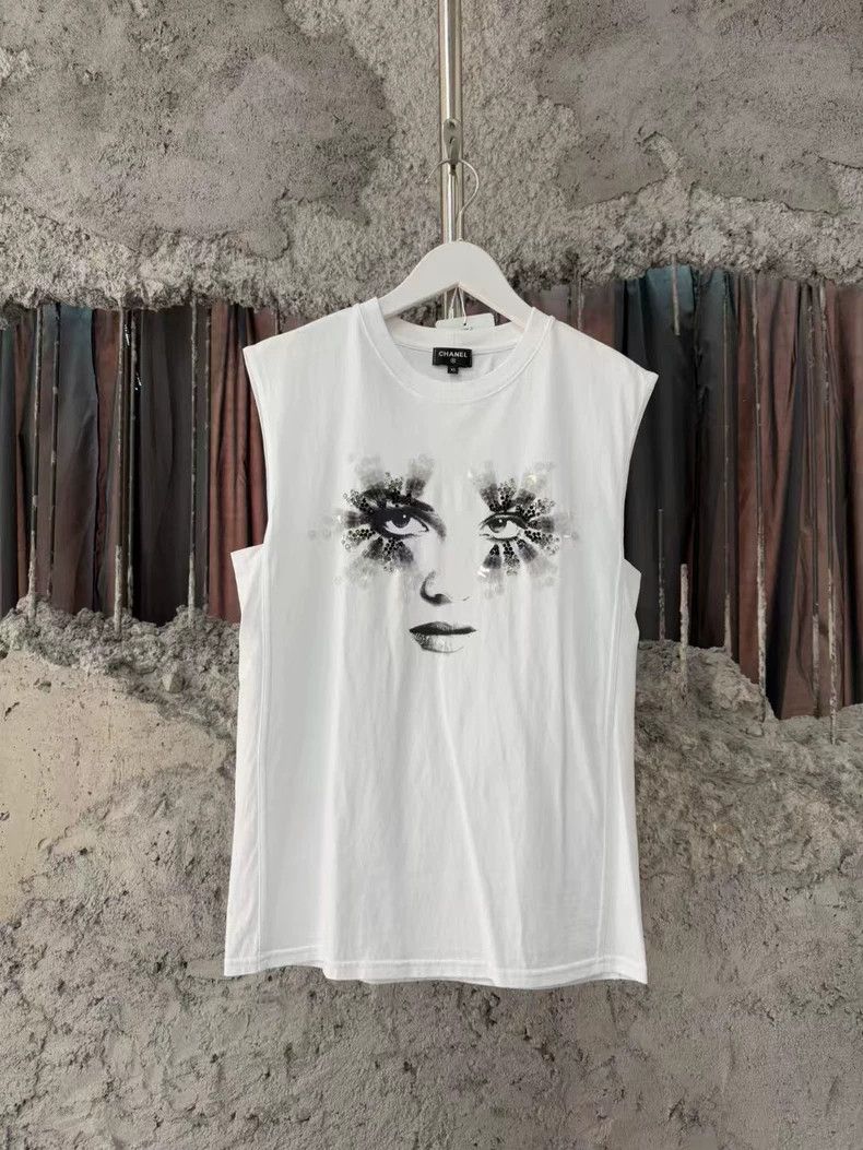 Chanel Chanel Sequin girl portrait vest Size XS / US 0-2 / IT 36-38 - 1 Thumbnail