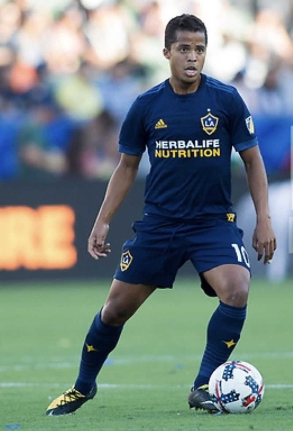 Adidas LA Galaxy Giovani Dos Santos Away Kit 2016/17 Player Version Size US M / EU 48-50 / 2 - 6 Thumbnail