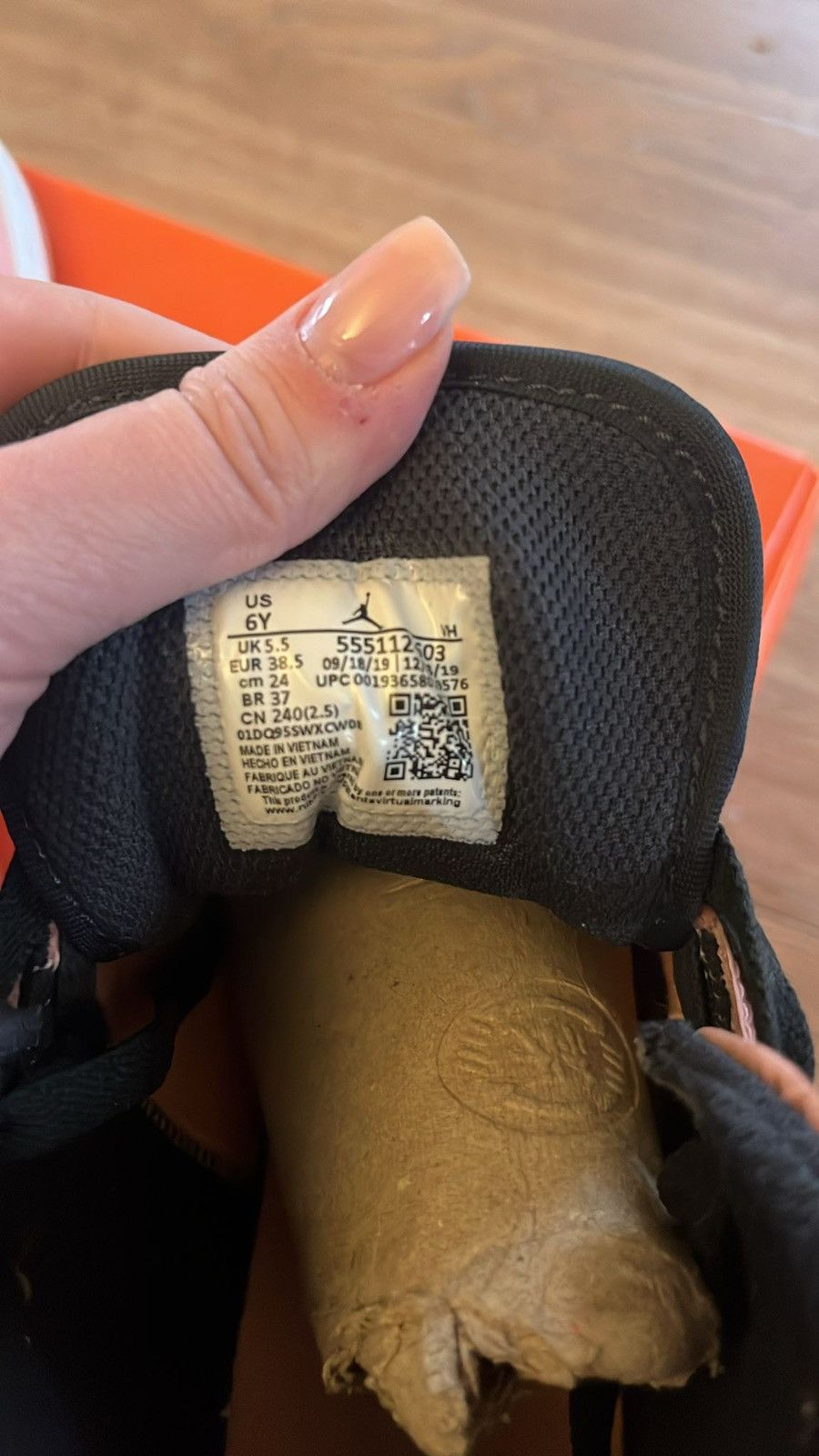 Jordan Brand × Nike Jordan 1 Mid Pink Size US 6 / IT 36 - 7 Thumbnail