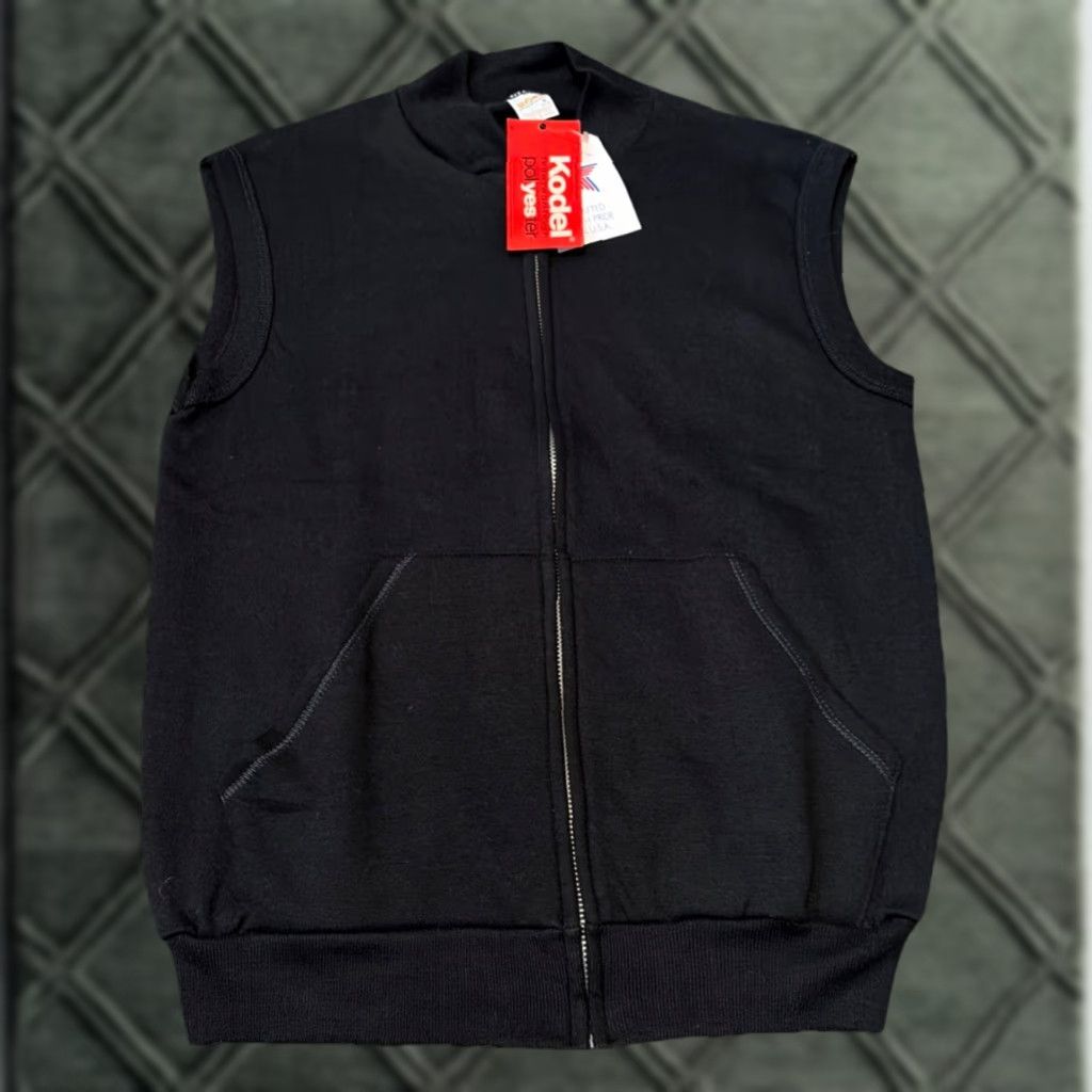 Vintage VINTAGE Sportswear Vest Main Selling Point: Full Zip Black Cotton Sleeveless Adult Small S Men 1970s 25.5” 19” pit to pit Size US S / EU 44-46 / 1 - 1 Thumbnail