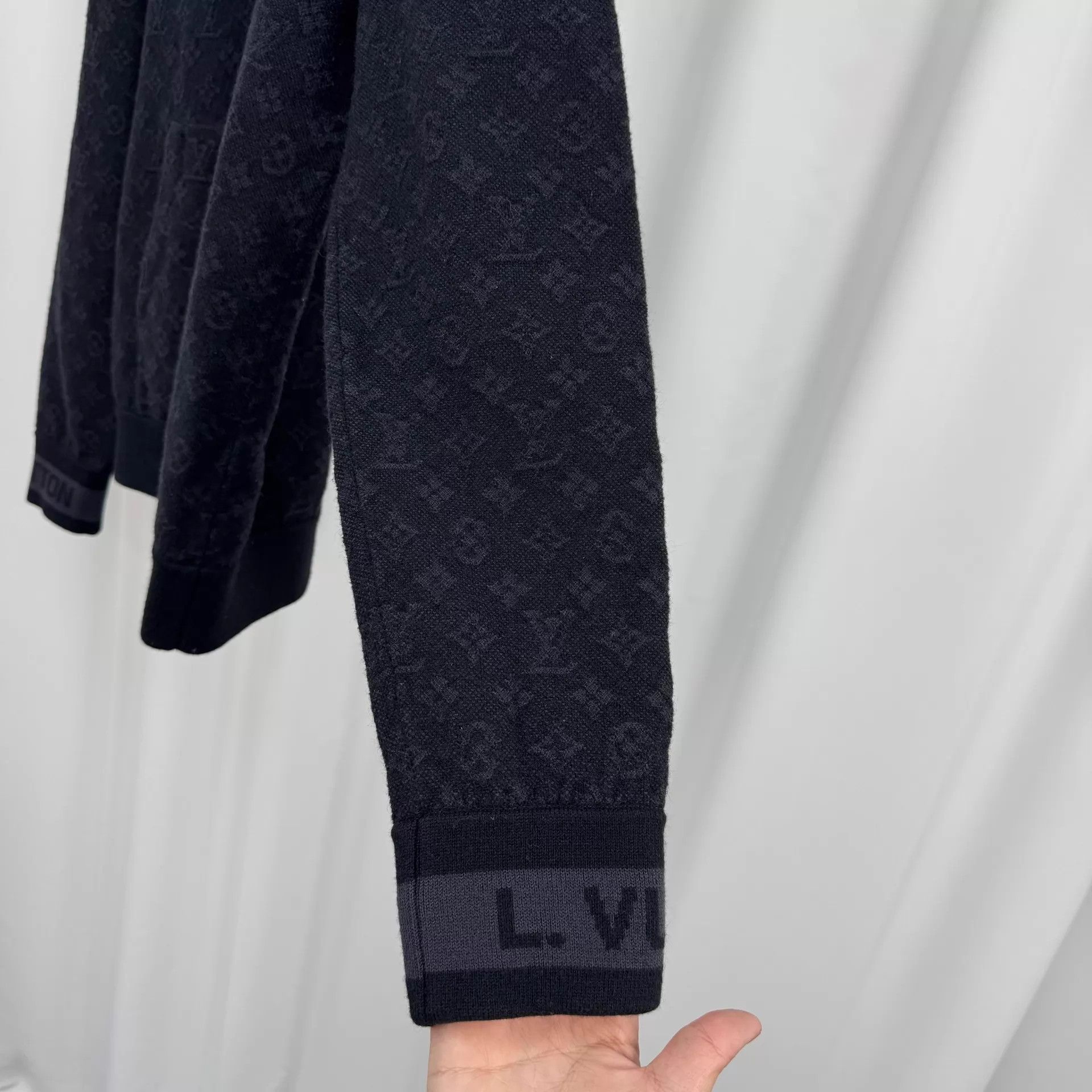 Louis Vuitton LV Monogram AOP Wool Knit Sweatshirt L Size US L / EU 52-54 / 3 - 4 Thumbnail