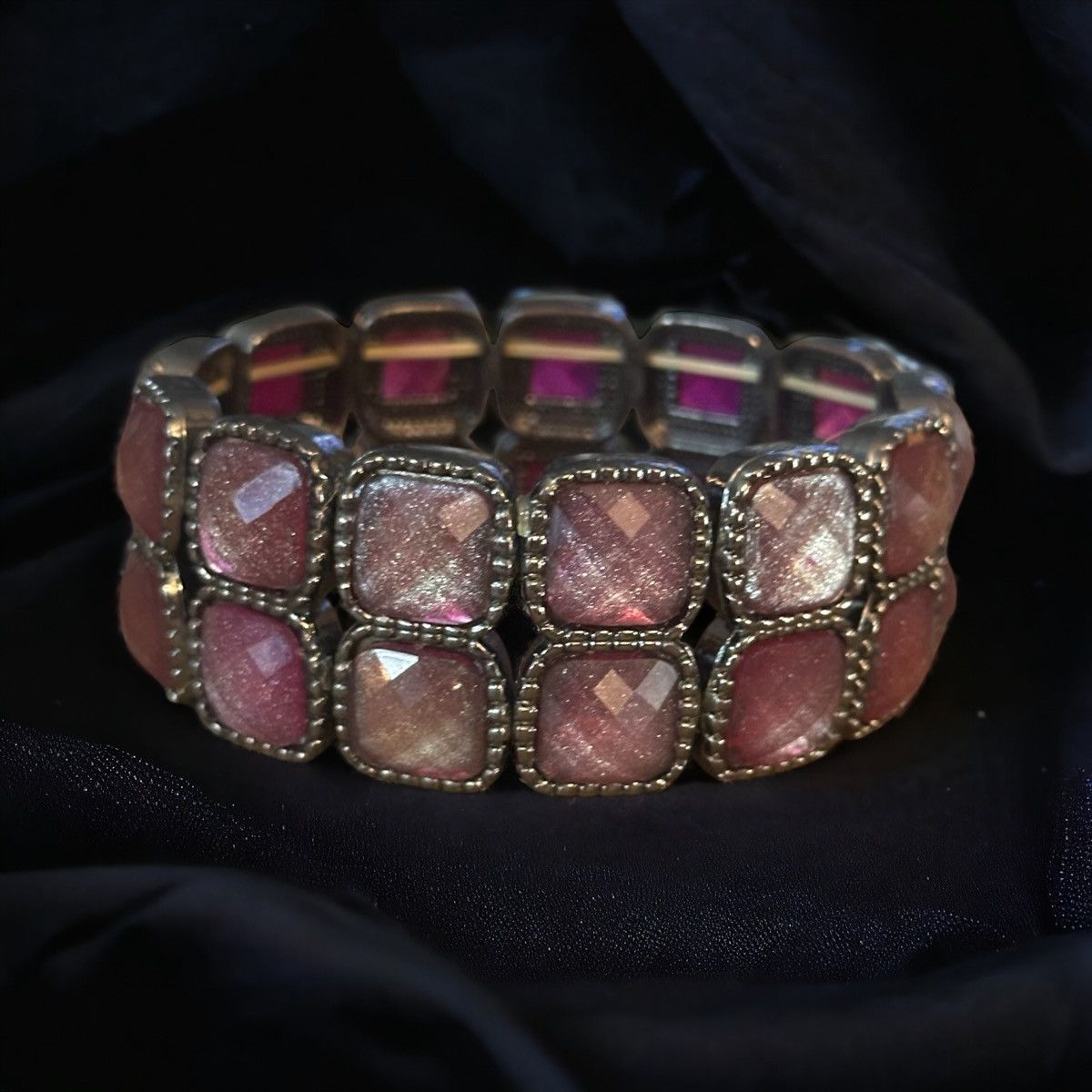 Other Shimmery purple stone stretch bracelet Size ONE SIZE - 1 Thumbnail