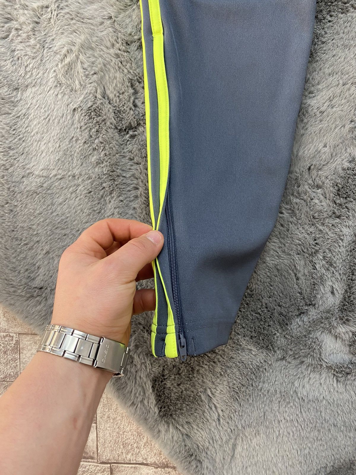 Adidas × Vintage Adidas Real Madrid Track Pants/Joggers Green Stripe Size S Size US 32 / EU 48 - 11 Thumbnail