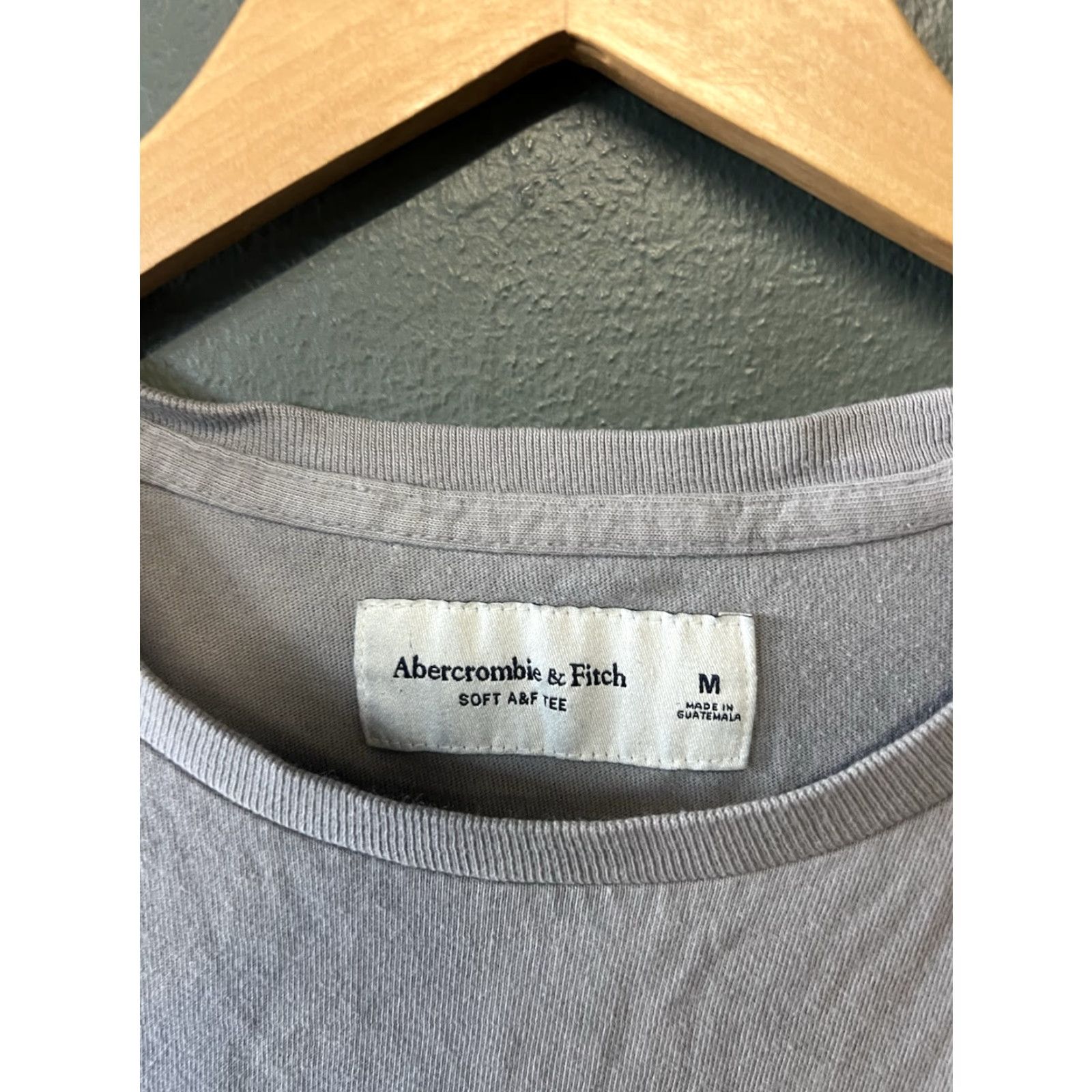 Abercrombie & Fitch Abercrombie & Fitch Mens Gray Short Sleeve T-Shirt Size M Size US M / EU 48-50 / 2 - 3 Thumbnail