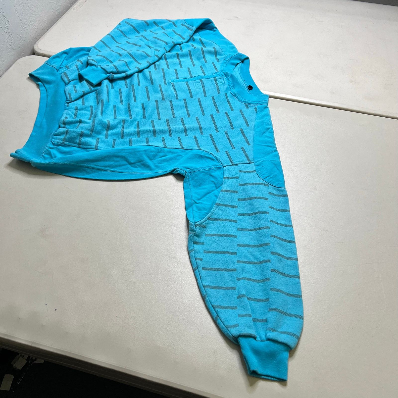 Vintage Vintage Blue Patterned Henley Sweatshirt Velcro Neck Men’s L Size US L / EU 52-54 / 3 - 4 Thumbnail