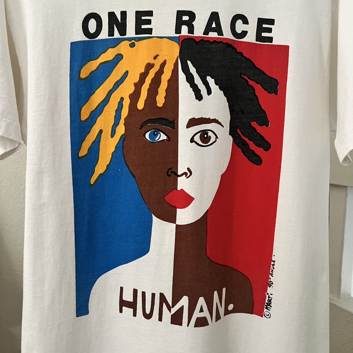 Vintage Vintage One Race Human Art T Shirt 90s Size US L / EU 52-54 / 3 - 2 Thumbnail