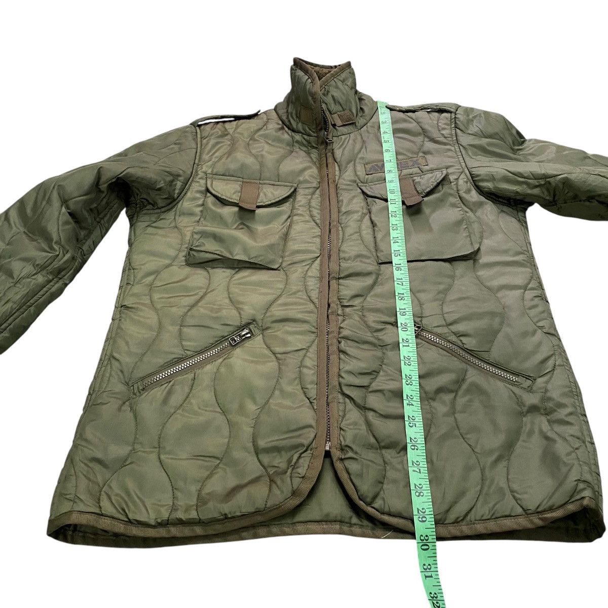 Avirex × Japanese Brand Vintage Avirex Quilted Zipper Jacket L Size Green Army Size US L / EU 52-54 / 3 - 18 Thumbnail