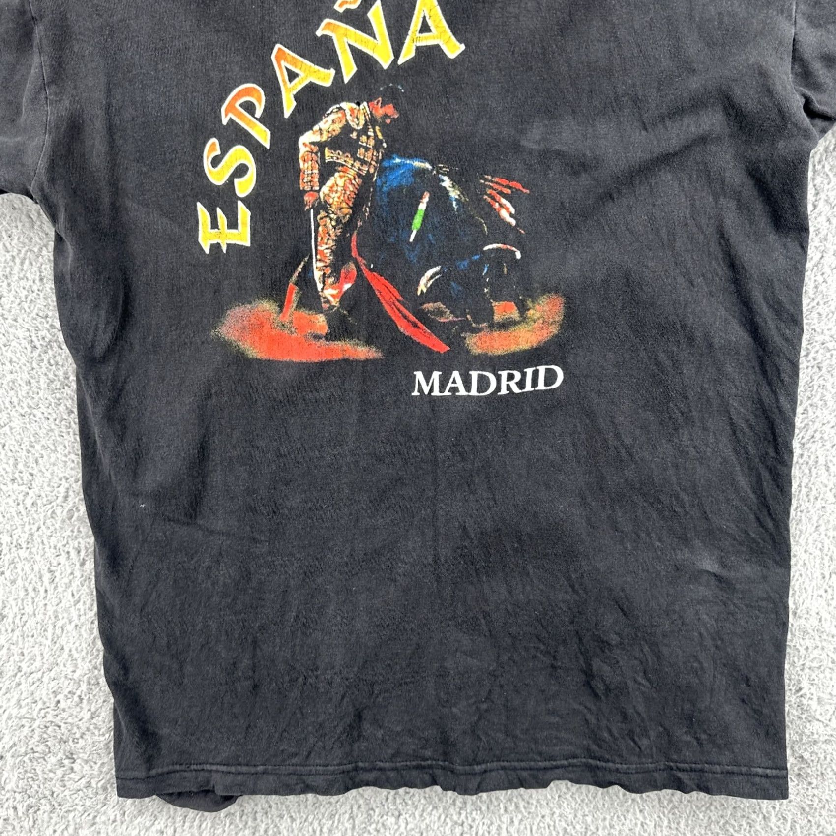Vintage VINTAGE American Style T-Shirt Mens Large Black Bullfighter Madrid Graphic 90s Animals Shirt Size US L / EU 52-54 / 3 - 4 Thumbnail