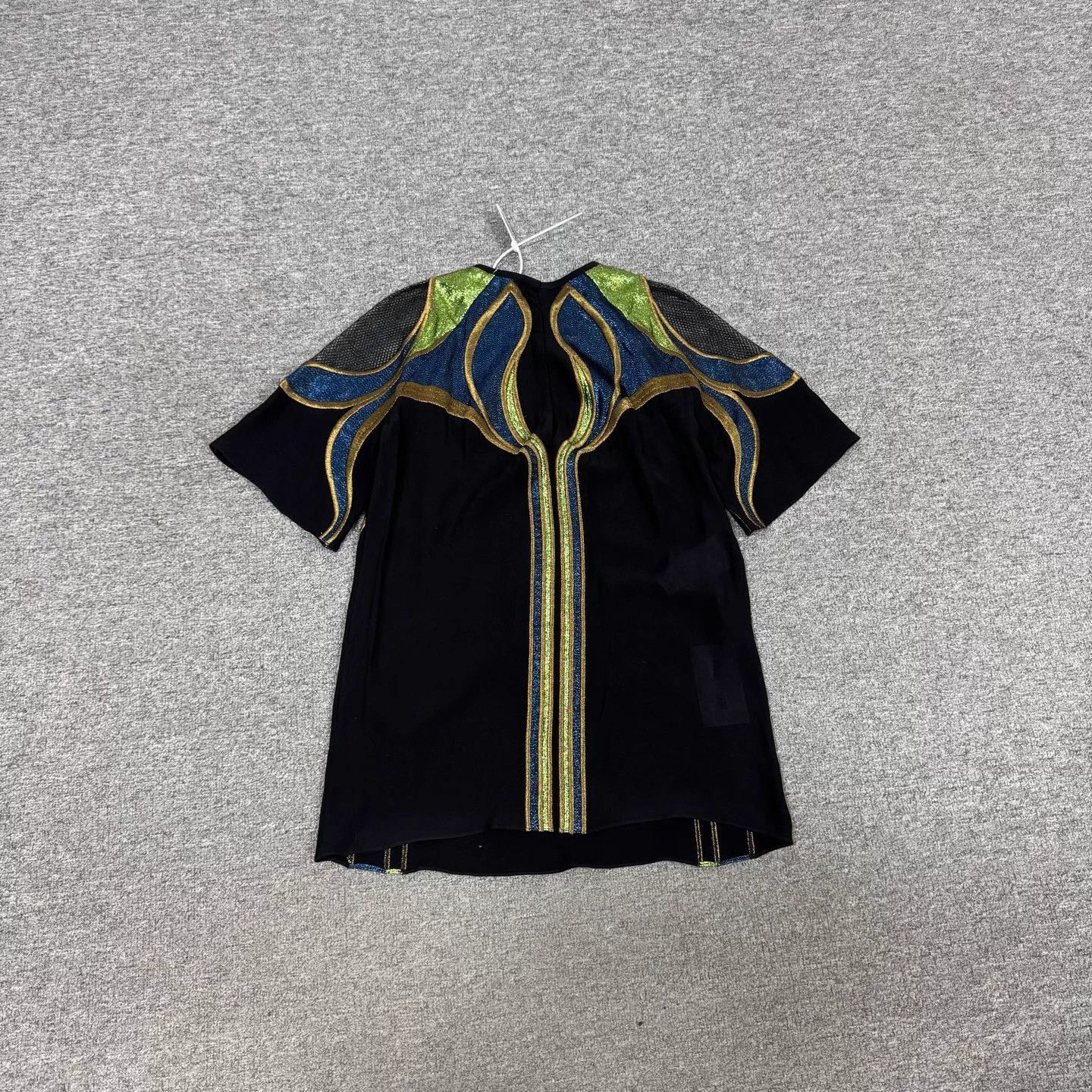 Gucci Gucci Colorblock Mesh Embroidered SS Tee 38 99 New Size S / US 4 / IT 40 - 2 Thumbnail