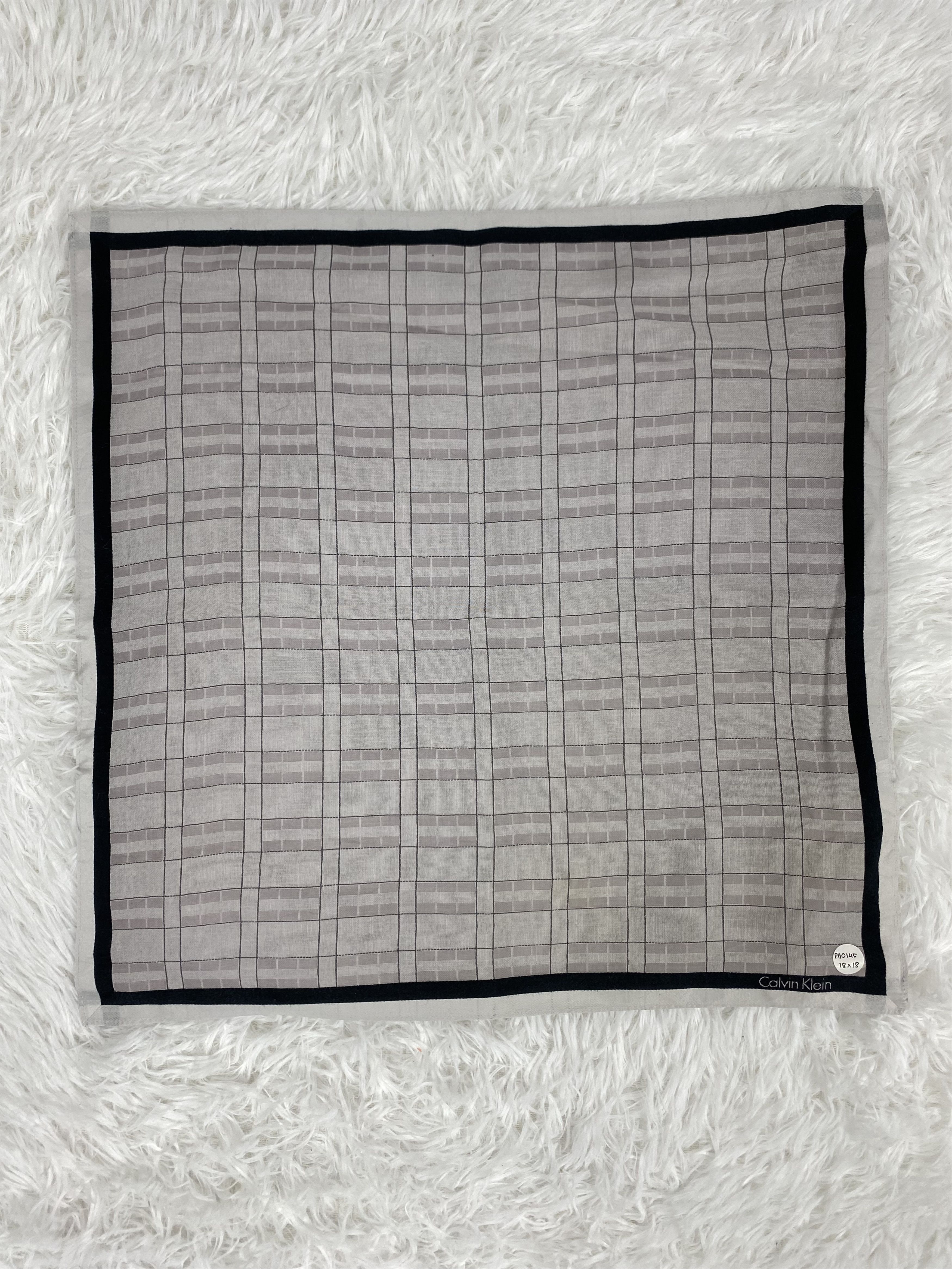 Calvin Klein Vintage Calvin Klein Handkerchief PH0145 Size ONE SIZE - 3 Thumbnail