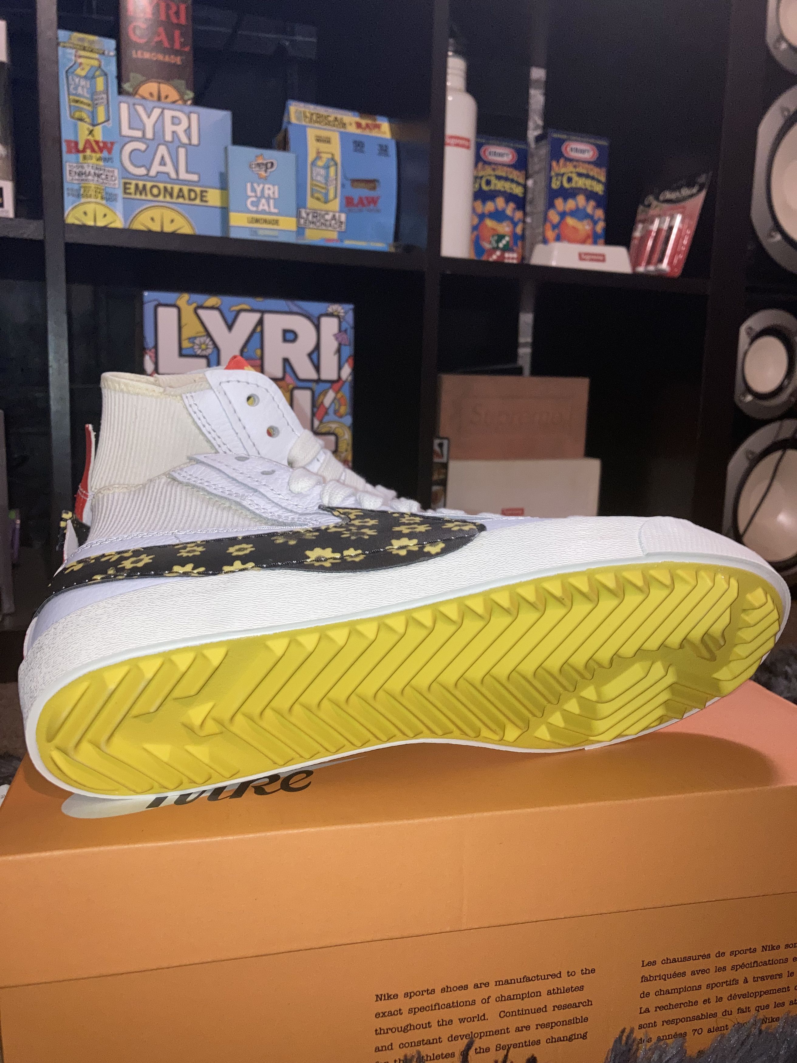 Nike Nike Blazer Mid Jumbo "Sunflower" Size US 10 / EU 43 - 3 Thumbnail