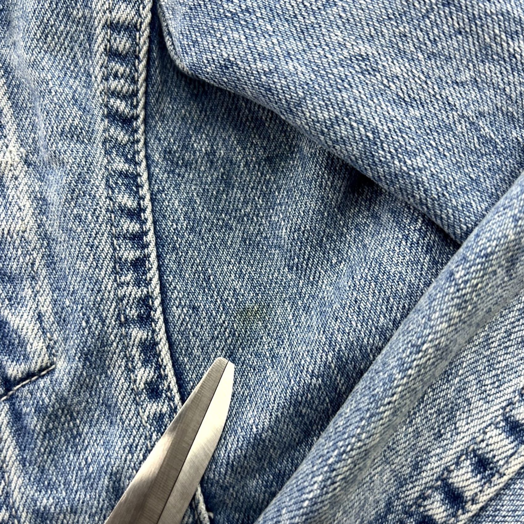 Versace Jeans Couture VINTAGE Versace Jeans Couture Womens Denim Jacket M Blue Medusa Buttons Jeans Couture Jacket Womens Blue Size 32" / US 10 / IT 46 - 2 Thumbnail
