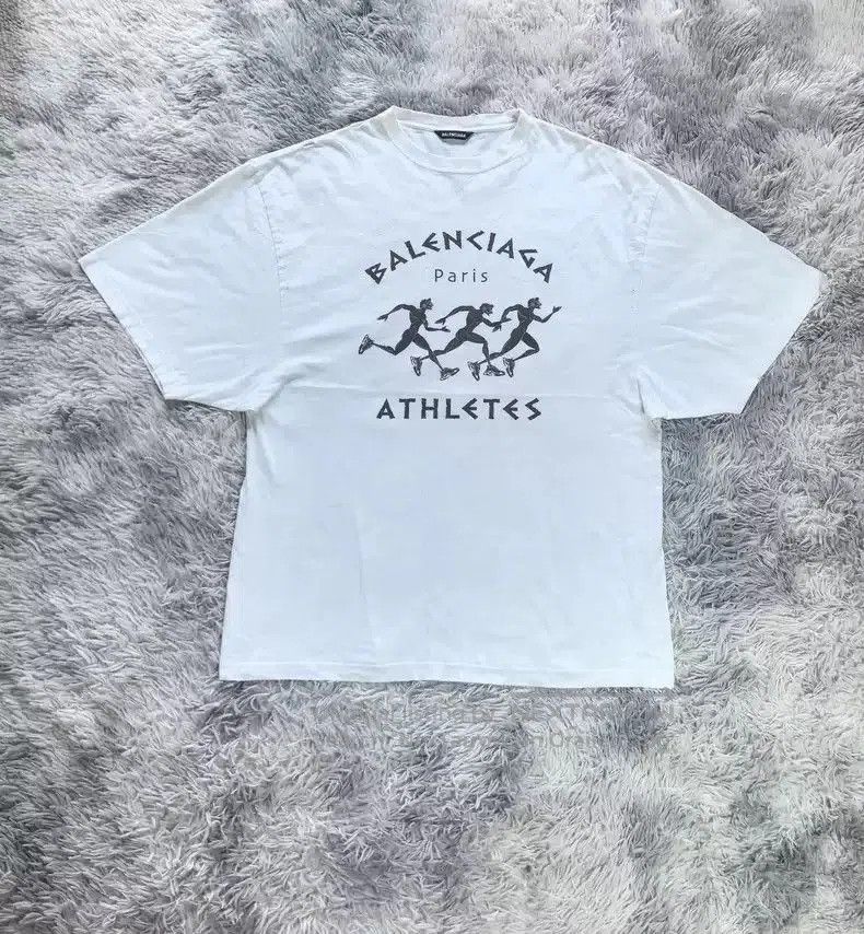 Balenciaga Balenciaga Marathon Short Sleeves. Size US S / EU 44-46 / 1 - 1 Thumbnail