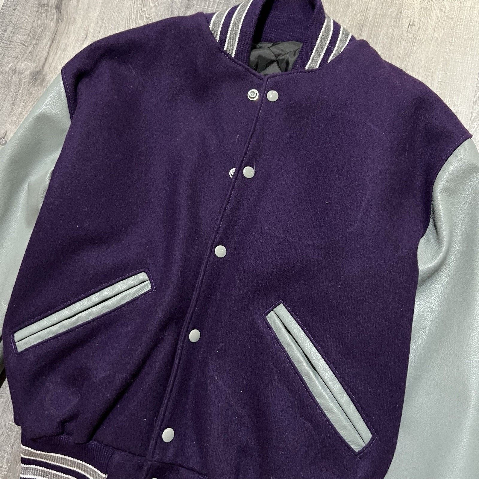 Vintage VTG Varsity Letterman Athletics Bomber Jacket 90s Purple USA Size US M / EU 48-50 / 2 - 3 Thumbnail