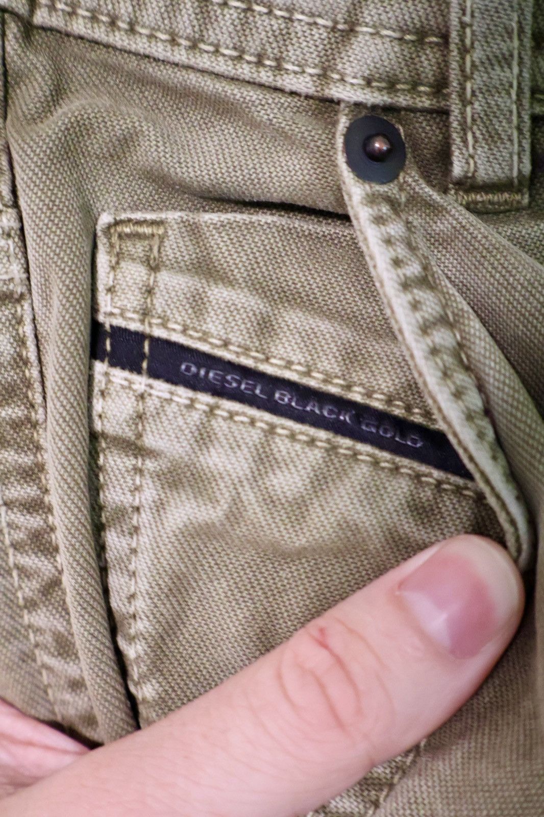 Diesel Black Gold Diesel Black Gold Cargo Pants / Army Green / Size 30 Size US 30 / EU 46 - 6 Thumbnail