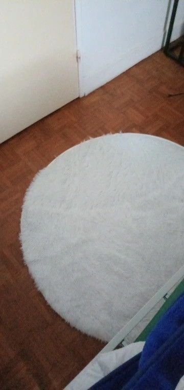 Japanese Brand × Vintage Super Soft Plush Round Rug Mat Fluffy White Carpets 80c80cm Size ONE SIZE - 4 Thumbnail