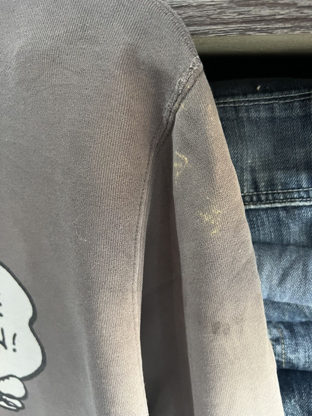 🔥Distressed Uniqlo x Peanuts Crewneck Sweatshirt