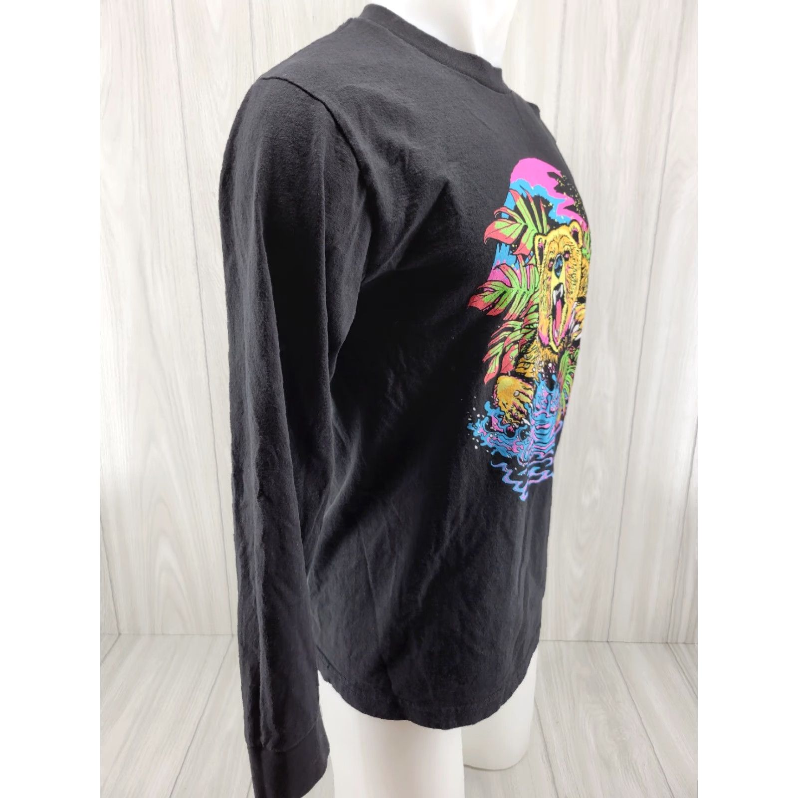 Vintage Neff Mens Long sleeve Shirt Black Size Medium Neon Bear Shirt Men Knit Cotton Logo Print T-Shirt Solid Size US M / EU 48-50 / 2 - 4 Thumbnail
