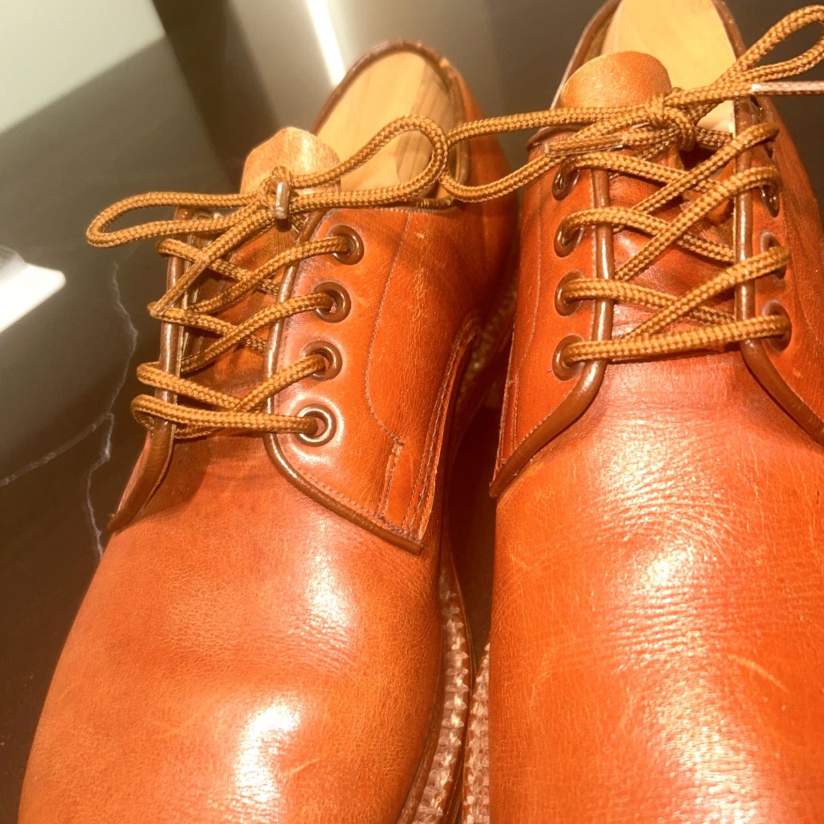 Tricker's VINTAGE Trickers Derby Shoes Men's Size 9 Tan Brown Leather Woodstock Handmade England Designer Size US 9 / EU 42 - 5 Thumbnail