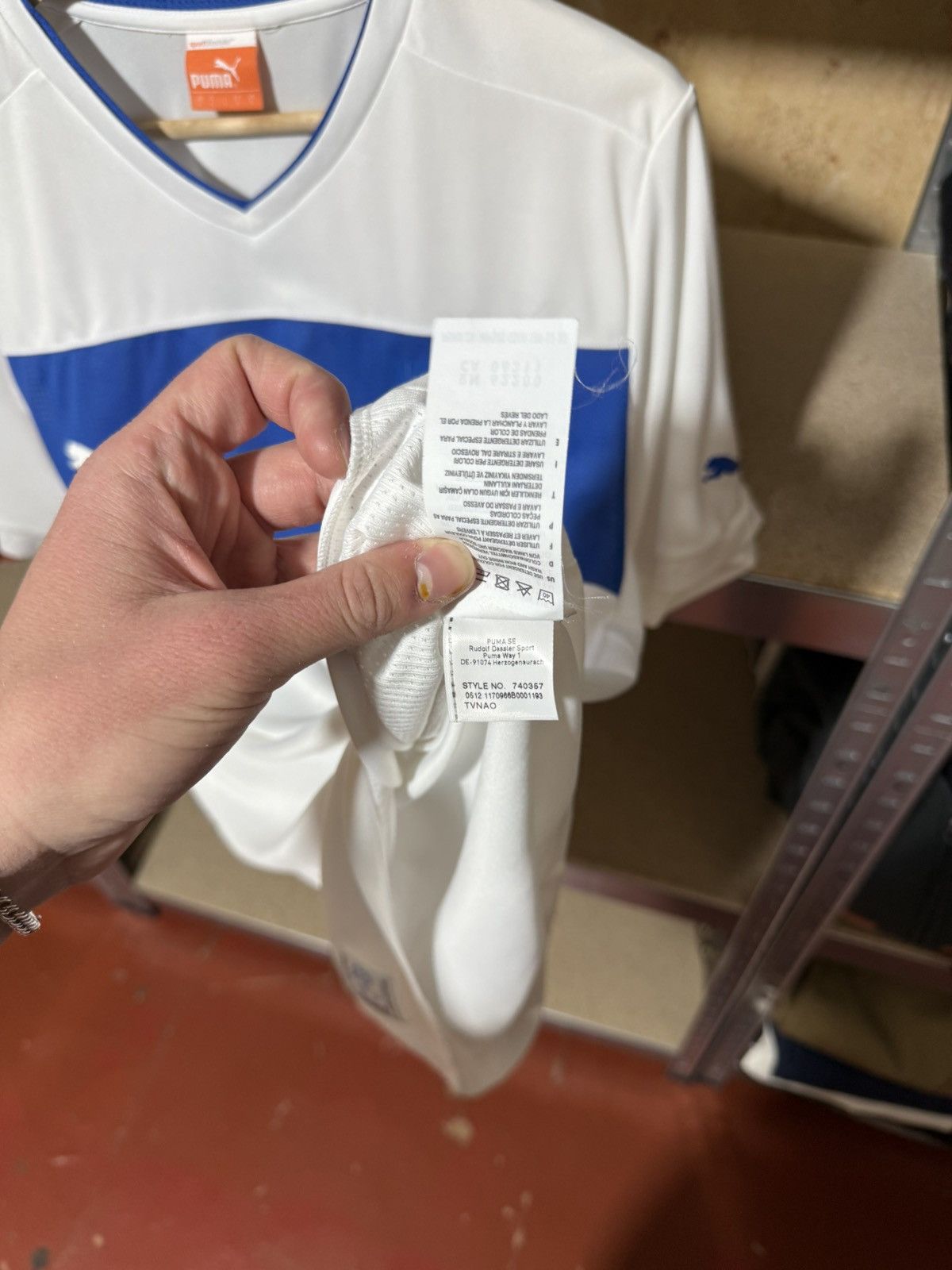 Puma × Vintage Vintage Puma Italy 2012 2013 Away Football Soccer Jersey Size US L / EU 52-54 / 3 - 9 Thumbnail