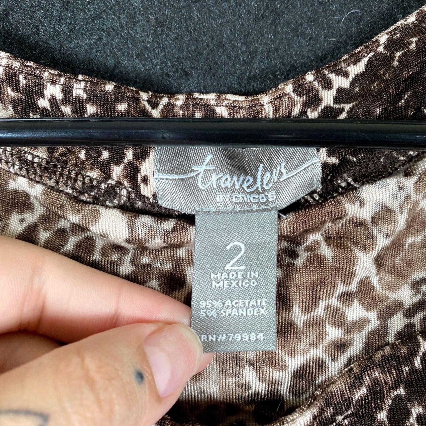 Vintage Chico's Travelers Blouse Womens Knit Front Knot Animal Print 3/4 Sleeve Scoop Neck L Brown Tan Size L / US 10 / IT 46 - 4 Thumbnail