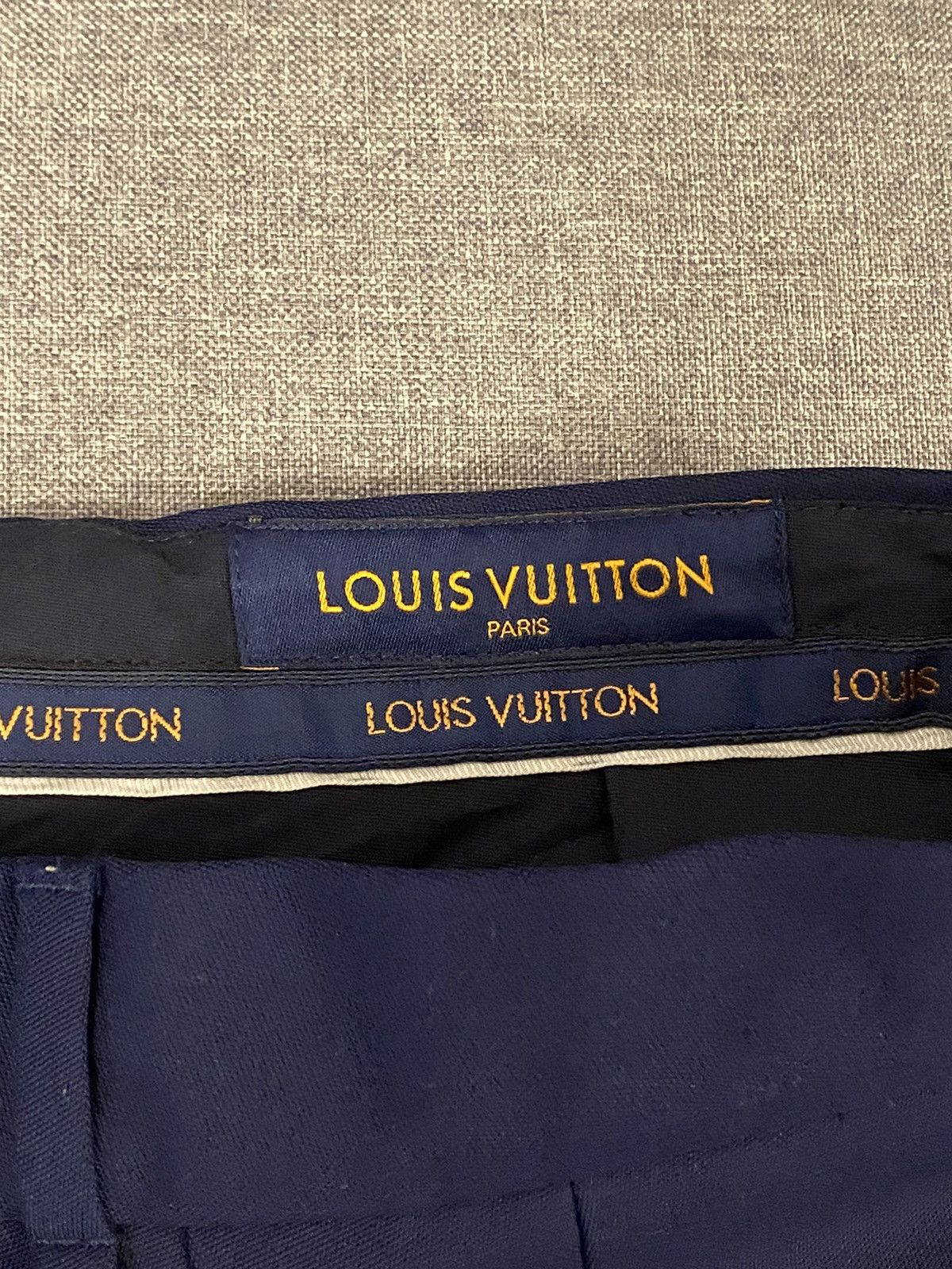 Louis Vuitton Louis Vuitton navy pleated shorts 40 Size US 30 / EU 46 - 7 Thumbnail