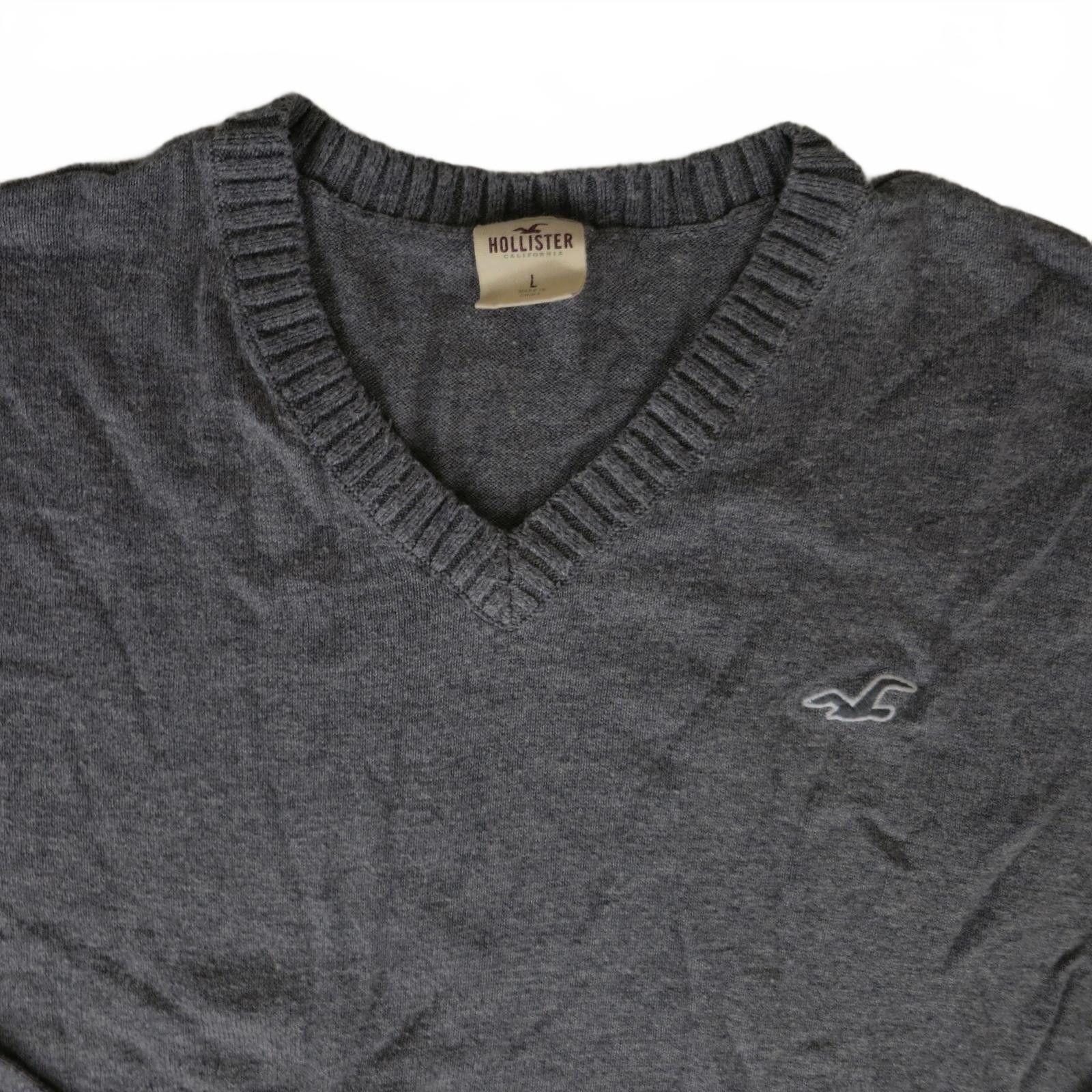 Hollister Men's Large Hollister Gray V-Neck Sweater Size US L / EU 52-54 / 3 - 2 Thumbnail