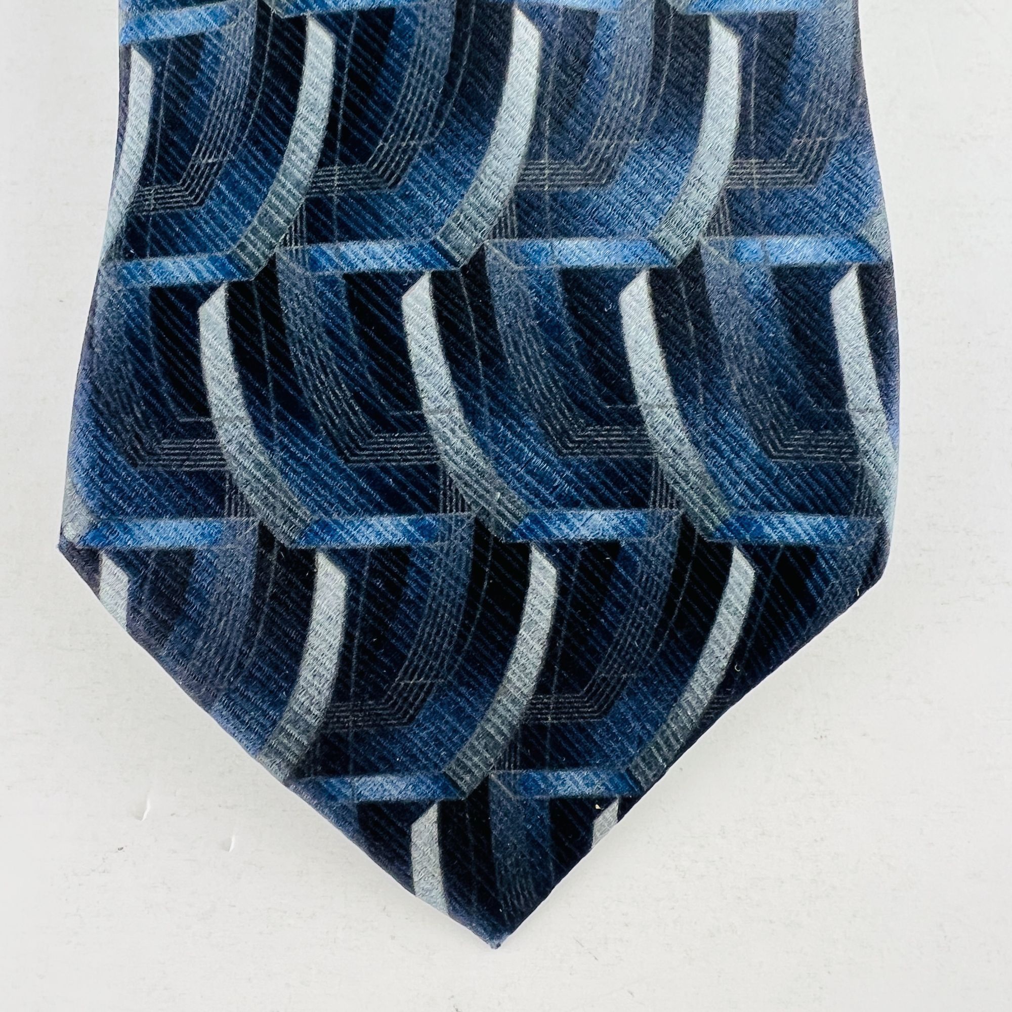 Stafford Stafford Blues Grays Necktie Tie 100% Imported Silk Size ONE SIZE - 3 Thumbnail