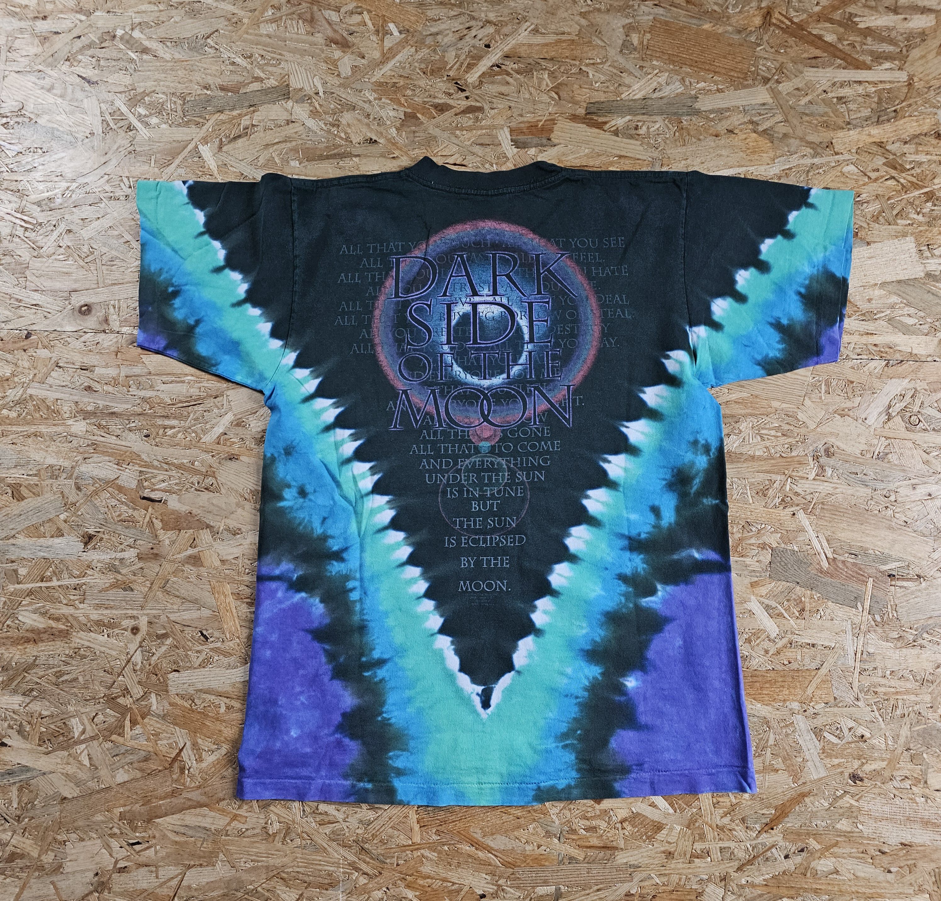 Band Tees × Liquid Blue × Pink Floyd LIQUID BLUE PINK FLOYD TIE DYE T-SHIRT VINTAGE Y2K BAND M Size US M / EU 48-50 / 2 - 6 Thumbnail