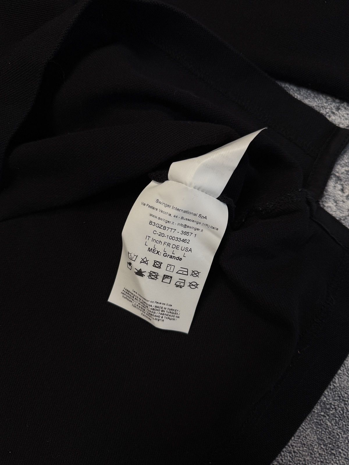 Versace Jeans Couture Versace Jeans Couture long sleeve rugby polo Size US L / EU 52-54 / 3 - 10 Thumbnail