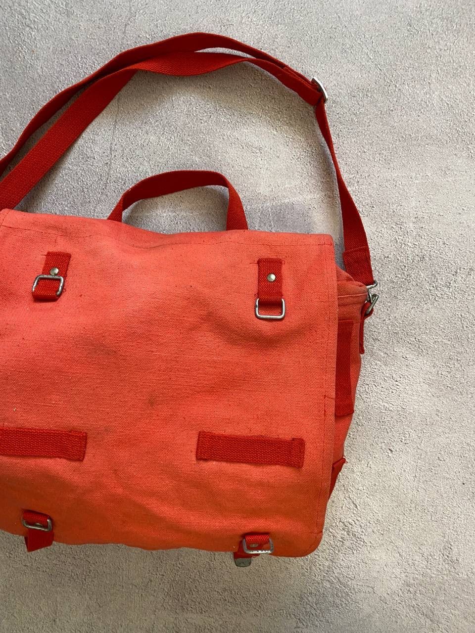 KMRii Faded KMRii style vintage distressed sling bag Size ONE SIZE - 3 Thumbnail