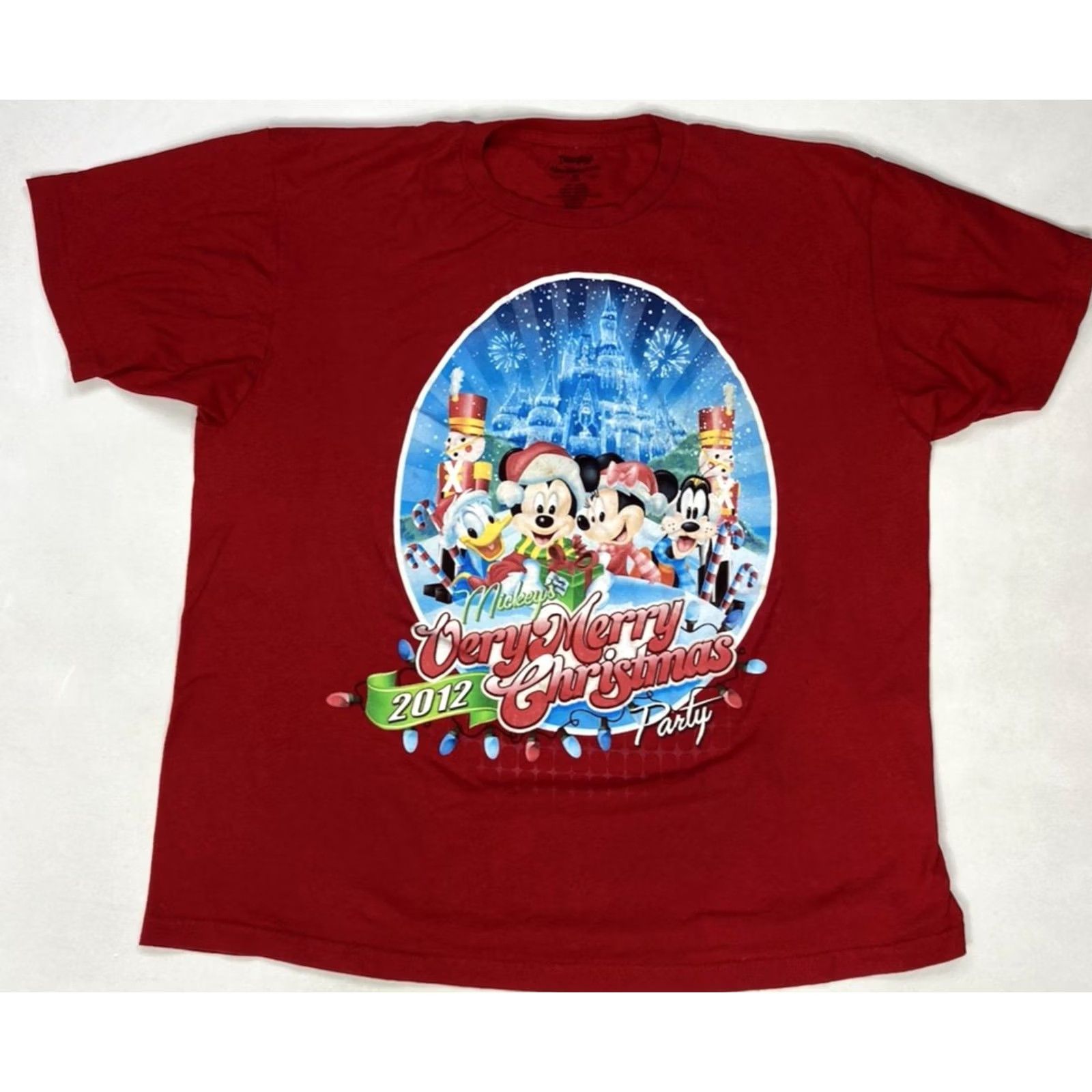 Disney Disney Mickey Mouse Very Merry Christmas 2012 Party Graphic T-Shirt Men XL Red Size US XL / EU 56 / 4 - 2 Thumbnail