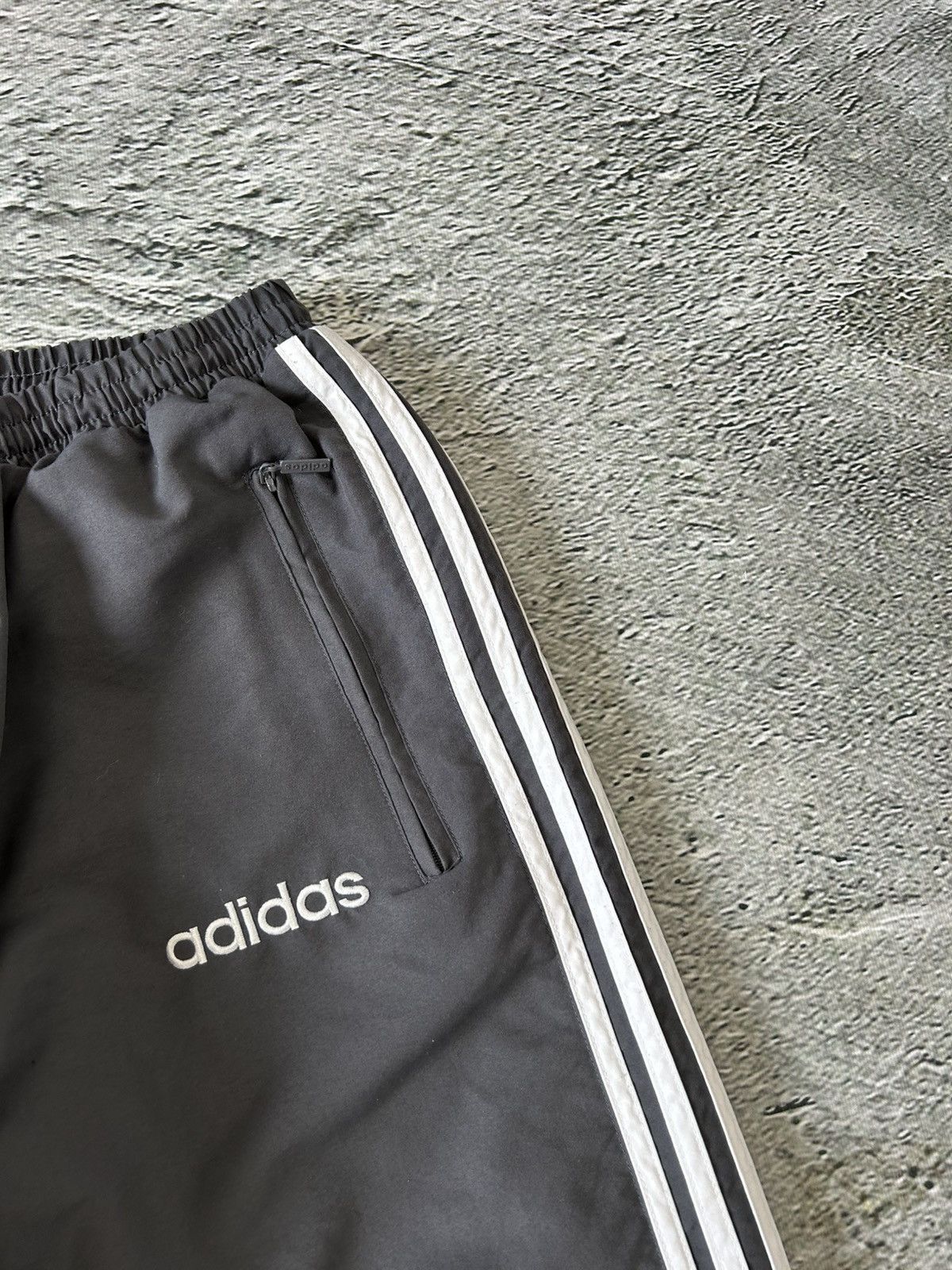 Adidas Adidas track suit vintage grey nylon track pants drill Size US M / EU 48-50 / 2 - 13 Thumbnail