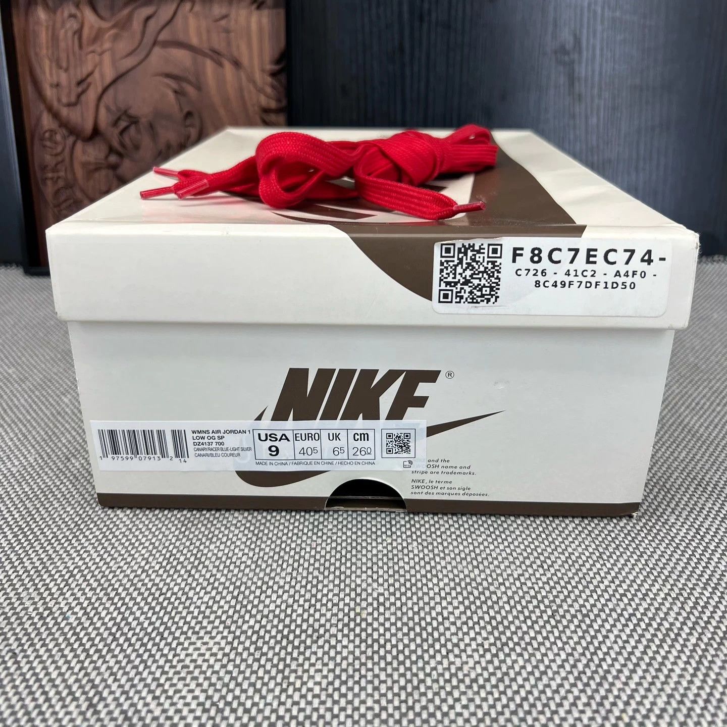 Nike AJ1 Low TS6.0 Yellow Hook 40.5 Size US 7.5 / EU 40-41 - 9 Thumbnail