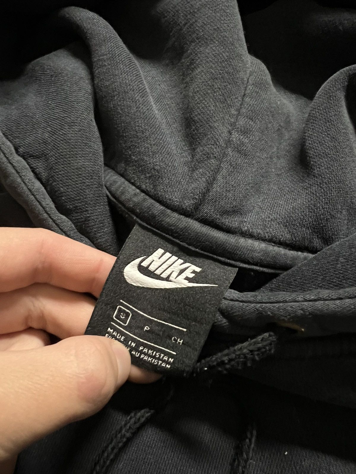Nike × Vintage Vintage Y2k Nike 🖤 Faded Mini Swoosh Blank Basic Hoodie Size US S / EU 44-46 / 1 - 11 Thumbnail