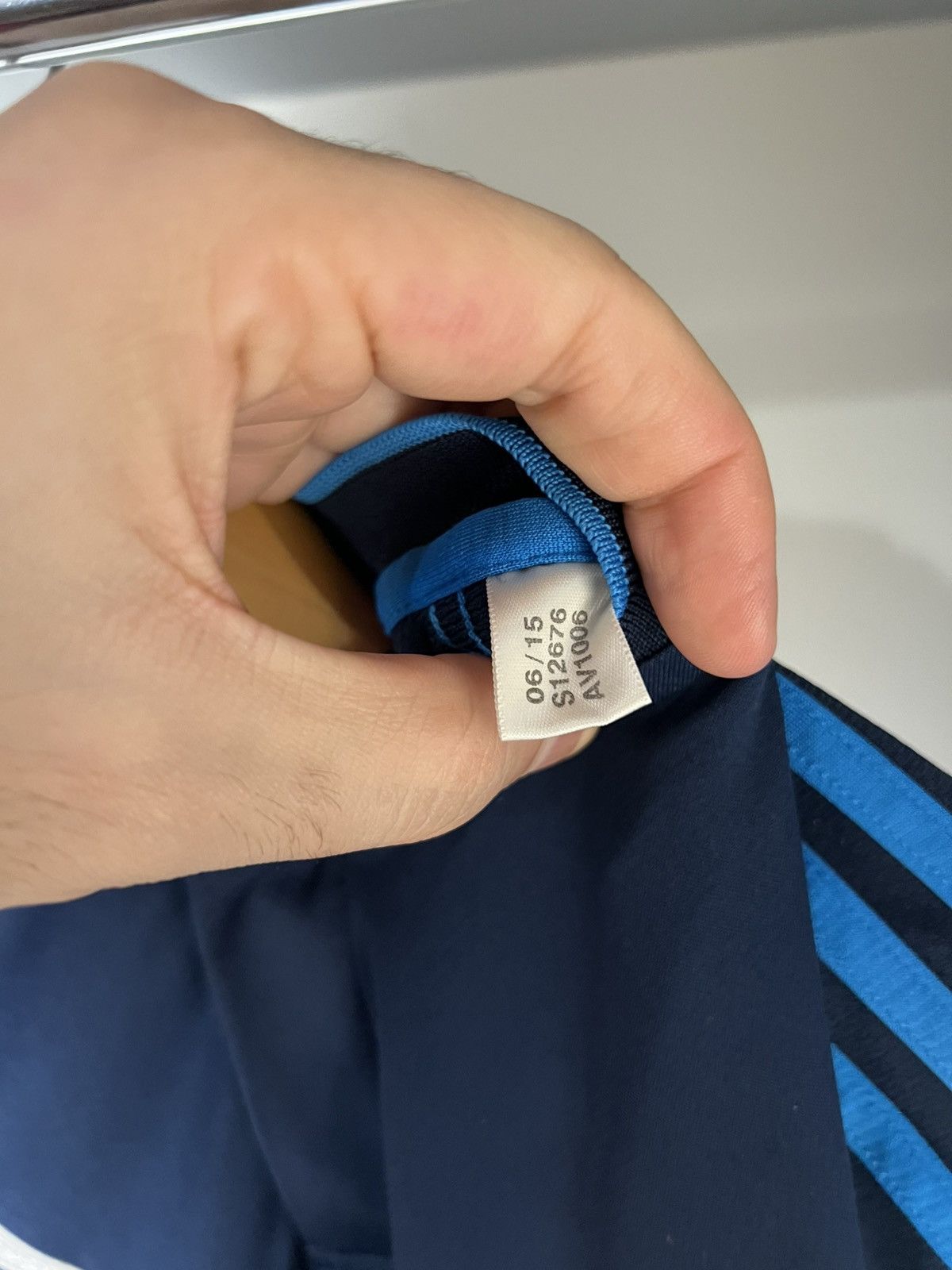 Adidas VINTAGE ADIDAS FC REAL MADRID SPAIN SOCCER JERSEY RETRO Y2K Size US S / EU 44-46 / 1 - 10 Thumbnail
