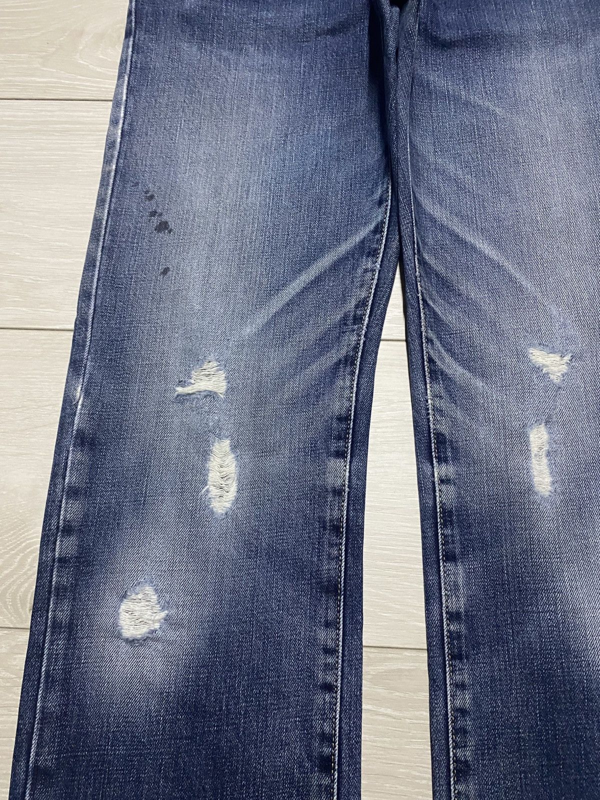 Japanese Brand Vintage Uniqlo S002 Distressed Fade Wash Slim Straight Jeans Size US 30 / EU 46 - 7 Thumbnail