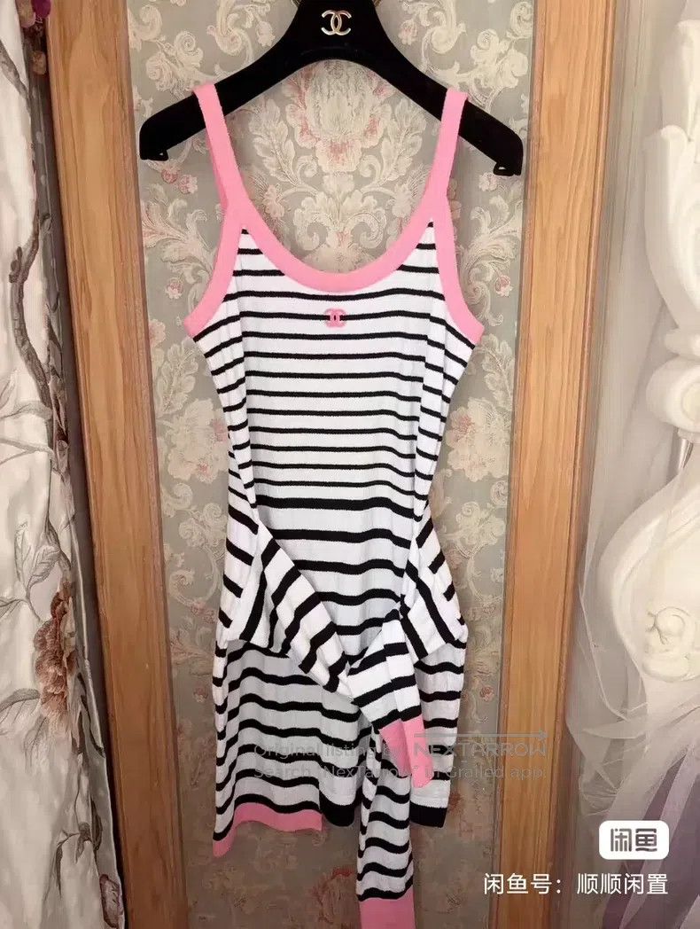 Chanel Chanel 24s strap dress Size XS / US 0-2 / IT 36-38 - 1 Thumbnail