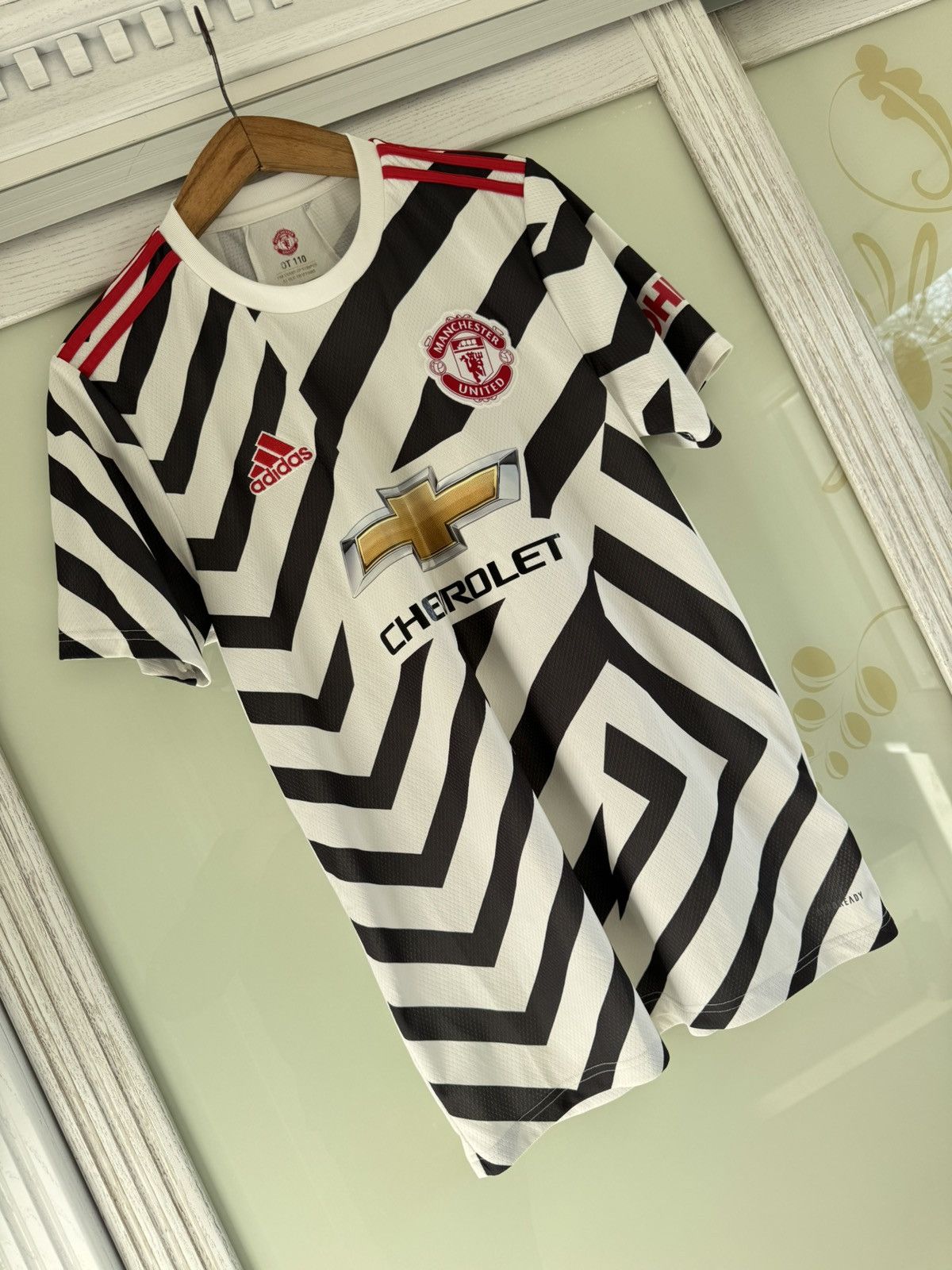 Adidas Manchester United 2020-2021 Third Soccer Jersey Football Kit Size US M / EU 48-50 / 2 - 4 Thumbnail