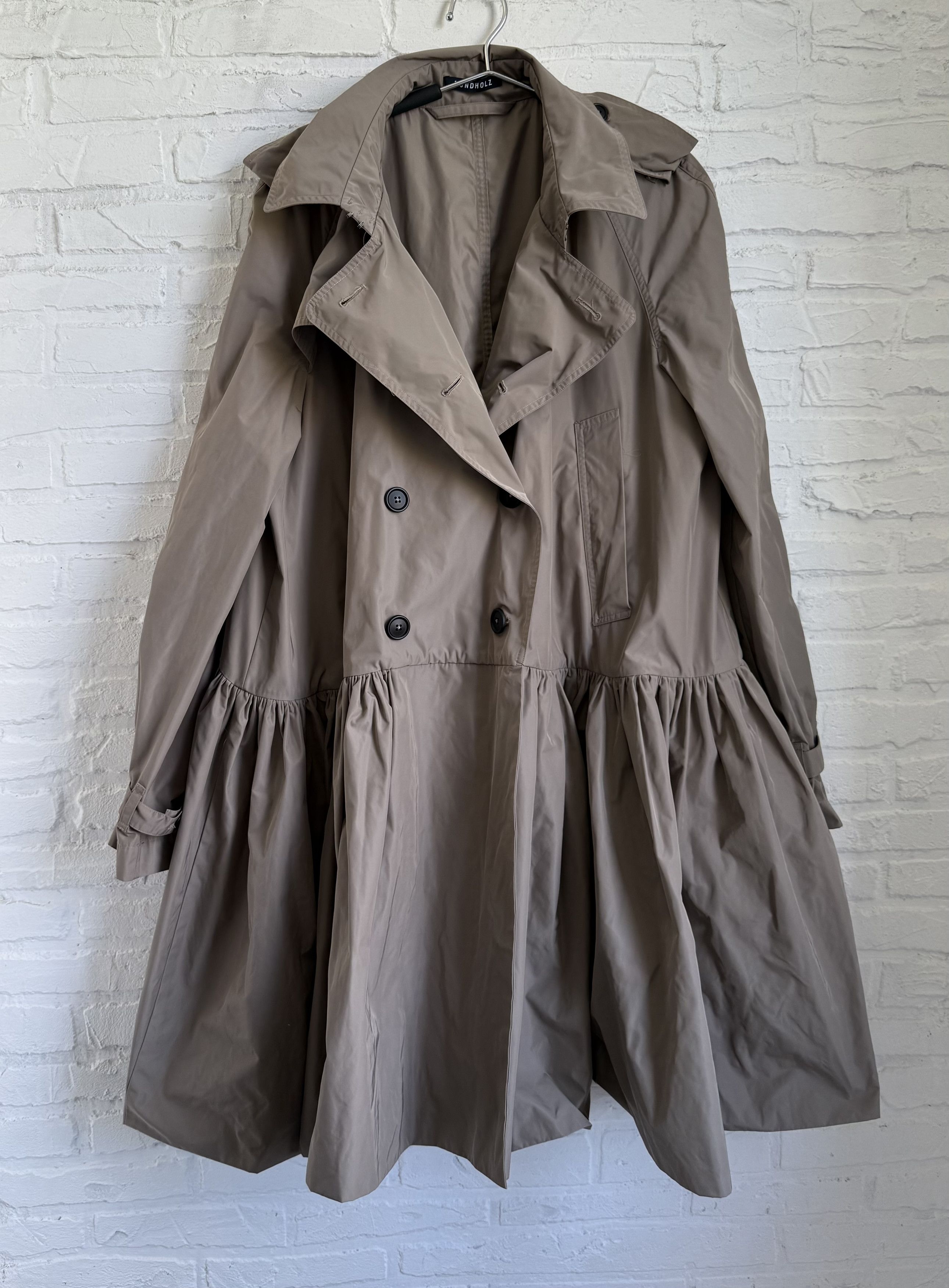Rundholz Rundholz Oversized Trench Coat Balloon Taupe Jacket Size M / US 6-8 / IT 42-44 - 1 Thumbnail