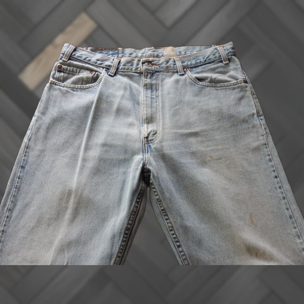 Levi's VINTAGE Levi's Jeans Men Canada Made 505 Straight Fit Denim Blue Size 36x30 Size US 36 / EU 52 - 1 Thumbnail