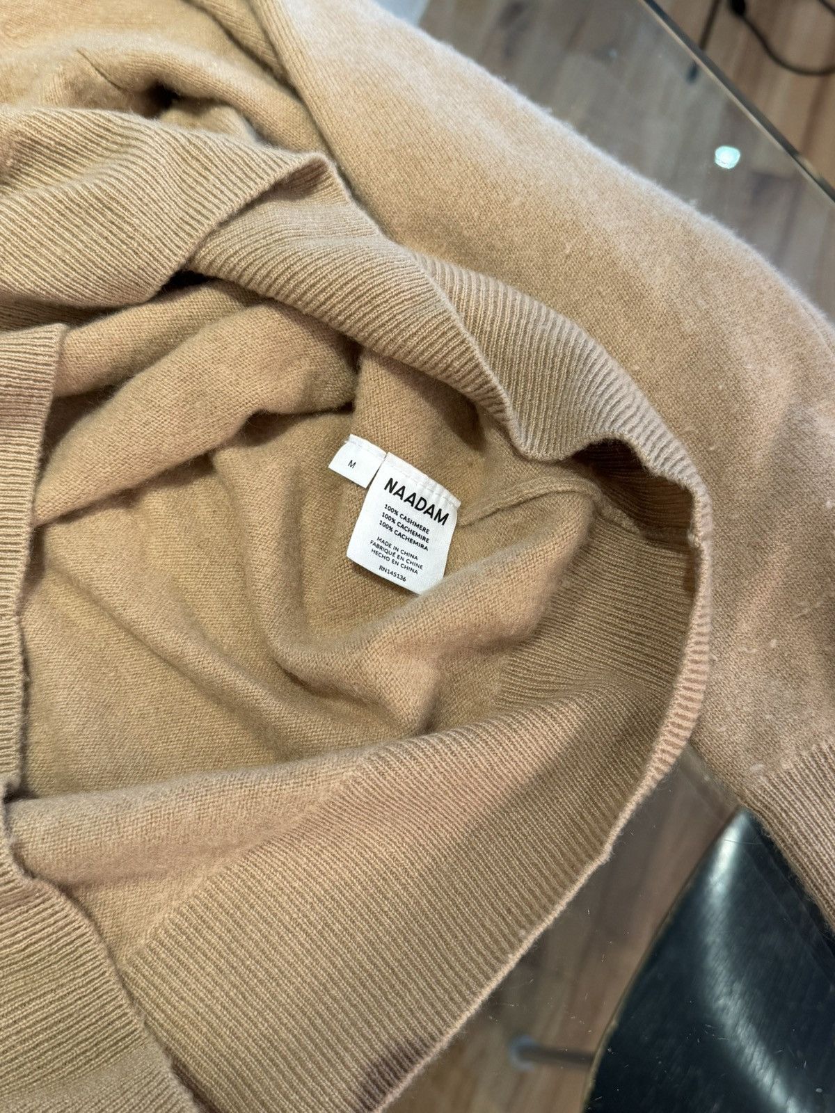 NAADAM Nadaam v neck cashmere sweater Size US M / EU 48-50 / 2 - 2 Thumbnail