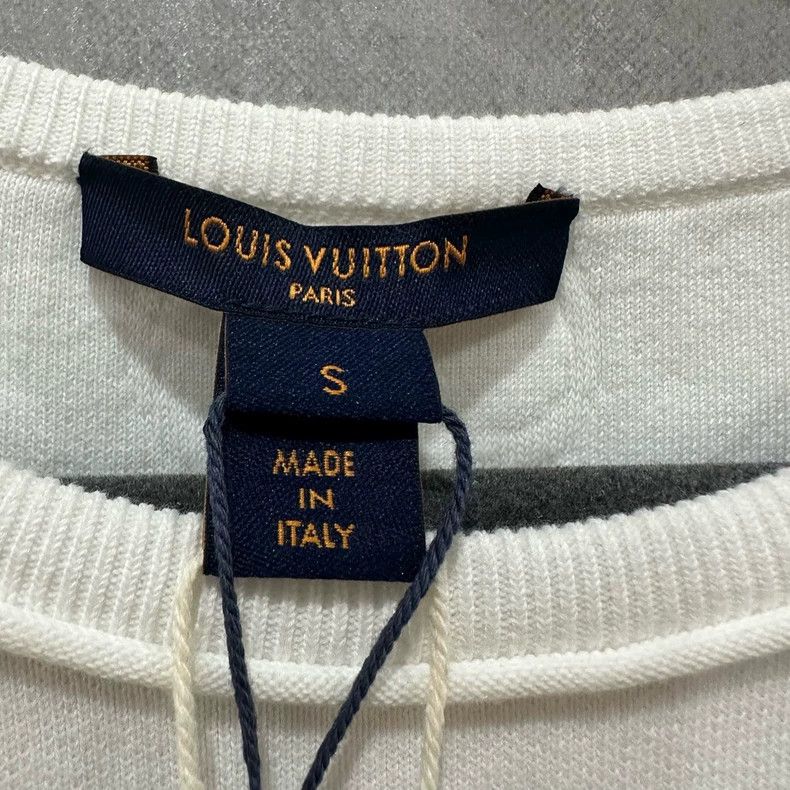 Louis Vuitton Louis Vuitton Embossed printed logo short sleeve 2505-Nexta Size US S / EU 44-46 / 1 - 4 Thumbnail