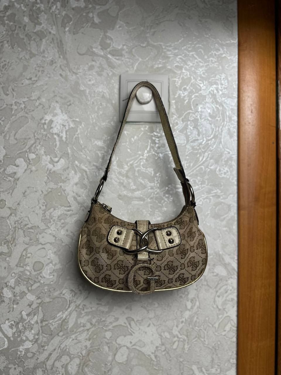 Guess Guess Vintage Y2K Avantgarde Mini Bag Very Rare Monogram Size ONE SIZE - 1 Thumbnail