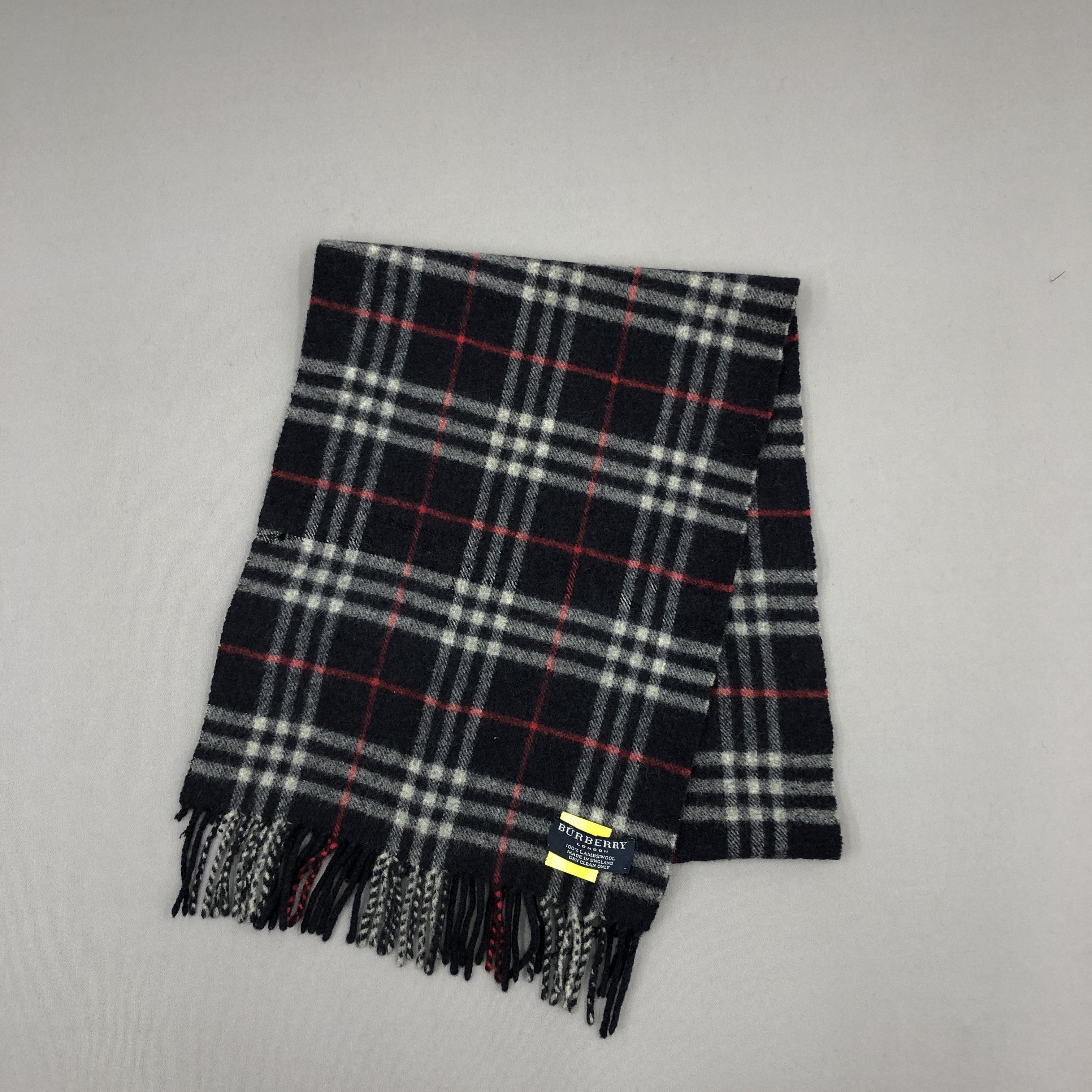 Burberry Vintage Burberry Scarf Muffler Wool Nova Check Neck Scarves Size ONE SIZE - 3 Thumbnail