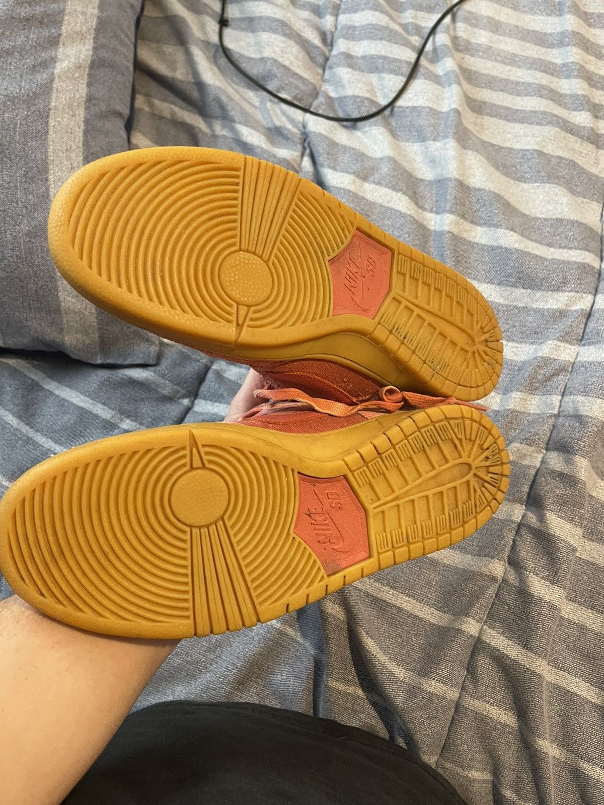 Nike SB Adobe Dunk Size US 9.5 / EU 42-43 - 6 Thumbnail