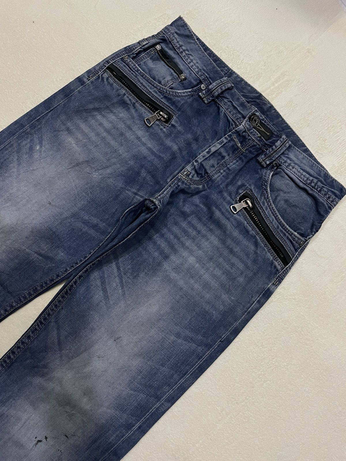 Japanese Brand Vintage DYNK Denim Straight Cut Mudwash Faded Jeans Size US 31 - 6 Thumbnail