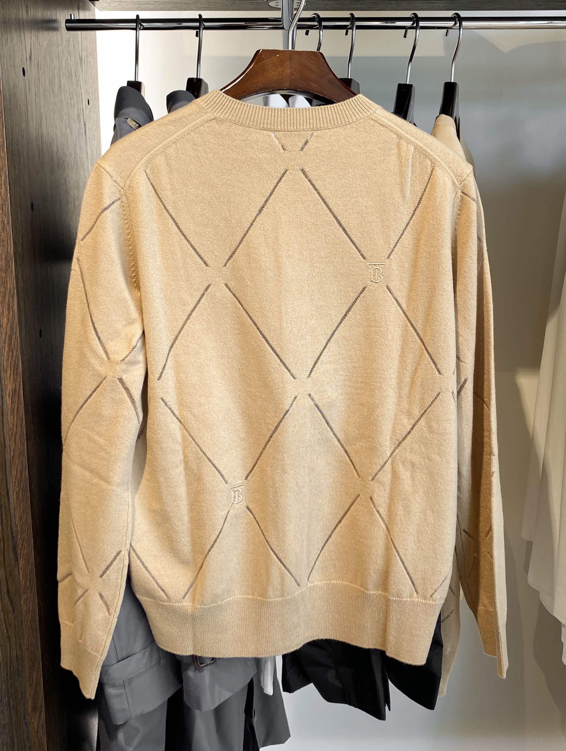 Burberry Burberry TB Monogram Motif Diamond Intarsia Wool Cardigan Size L / US 10 / IT 46 - 11 Thumbnail